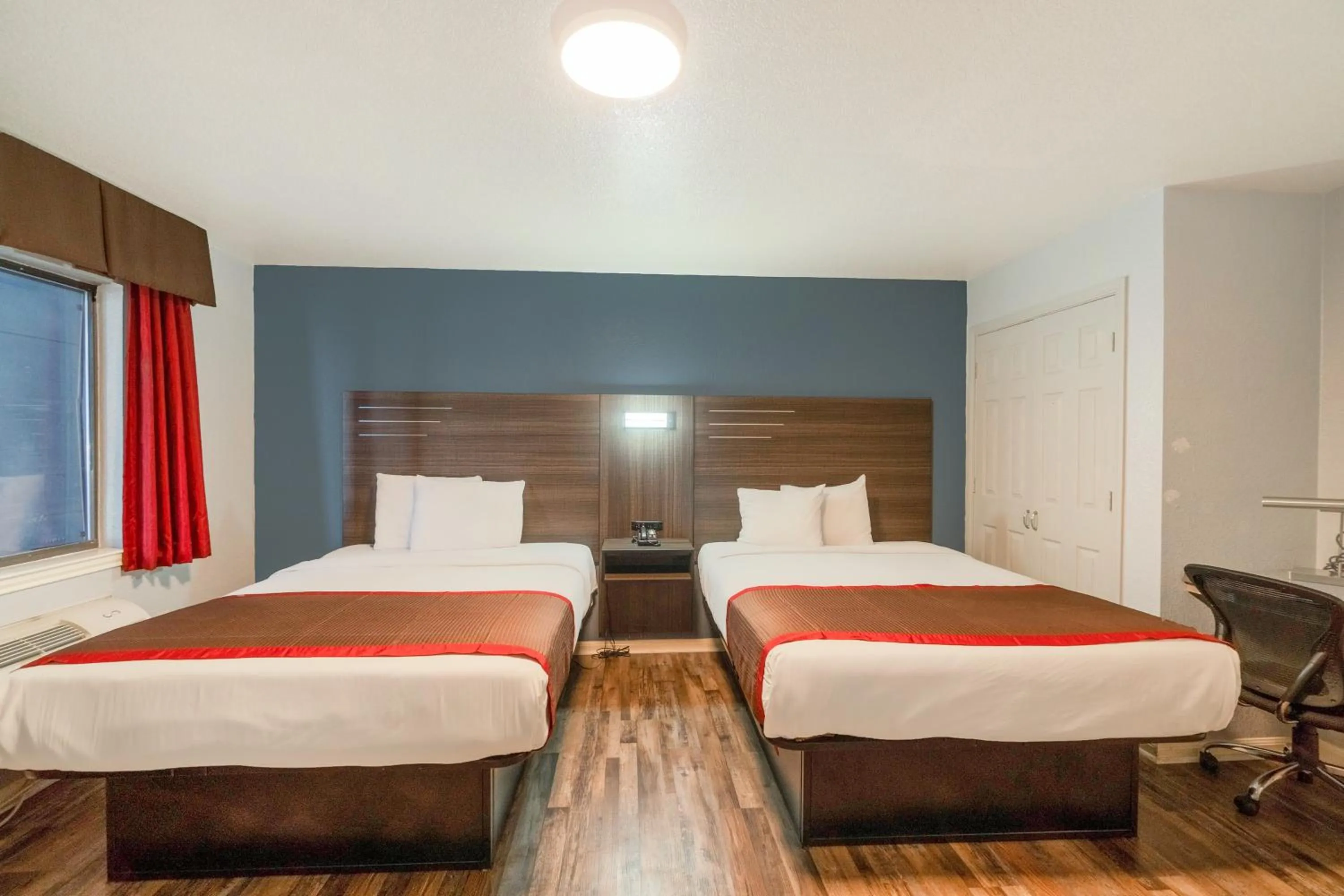 Bedroom in High Five Inn By OYO Killeen