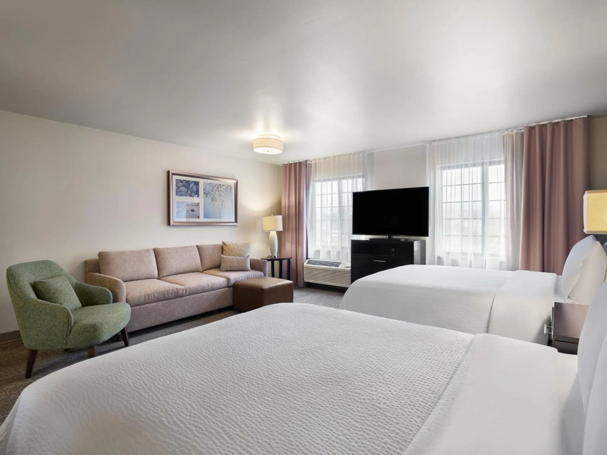 Photo of the whole room, Bed in Staybridge Suites Midvale by IHG