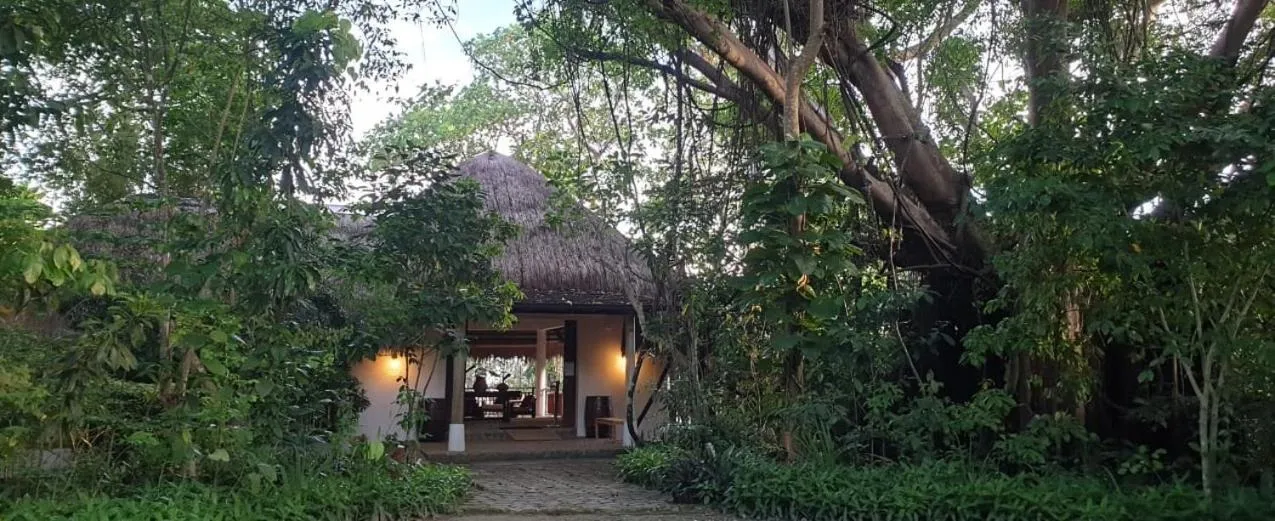 Facade/entrance in Amun Ini Beach Resort & Spa