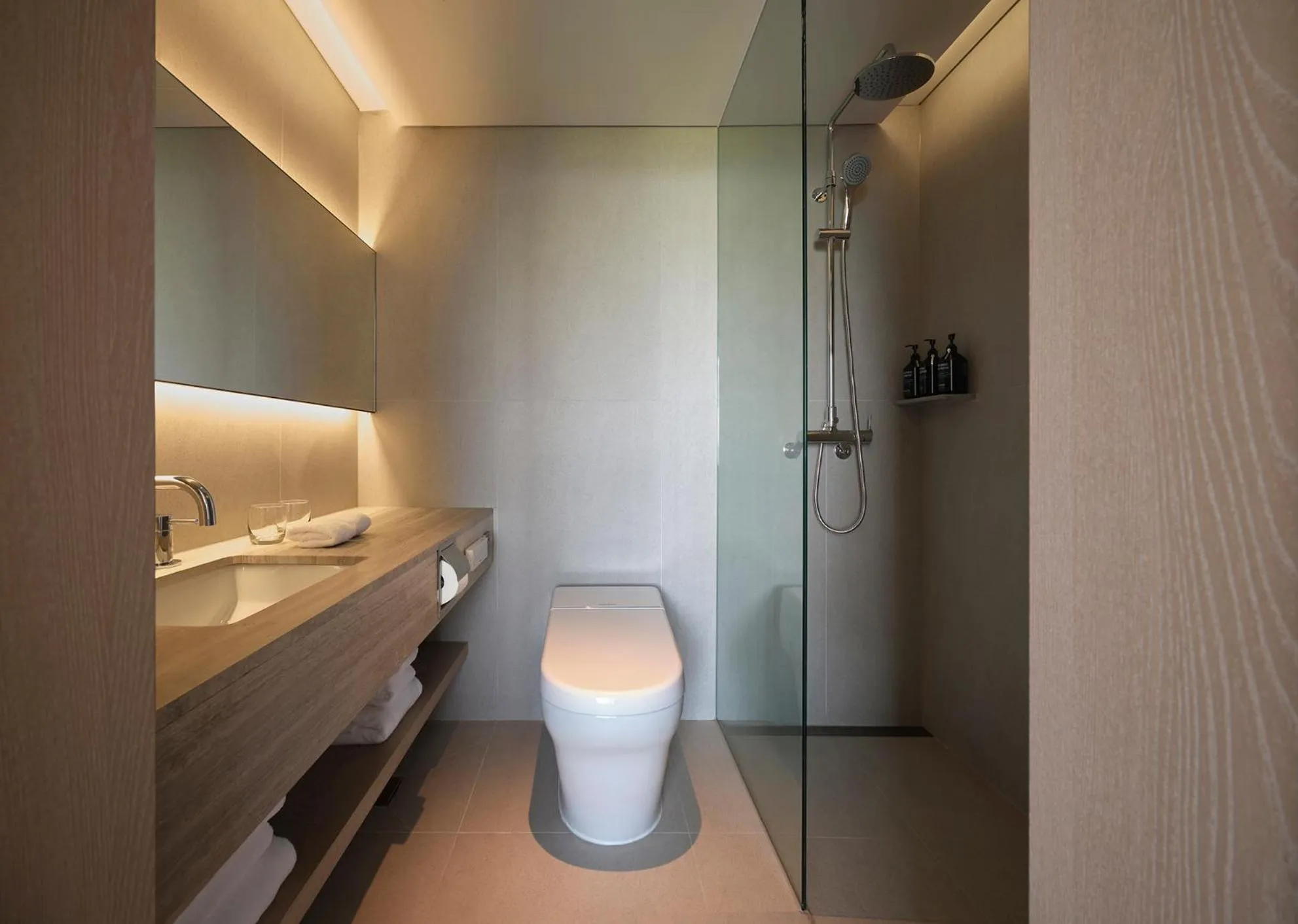 Toilet in Haevichi Hotel & Resort Jeju