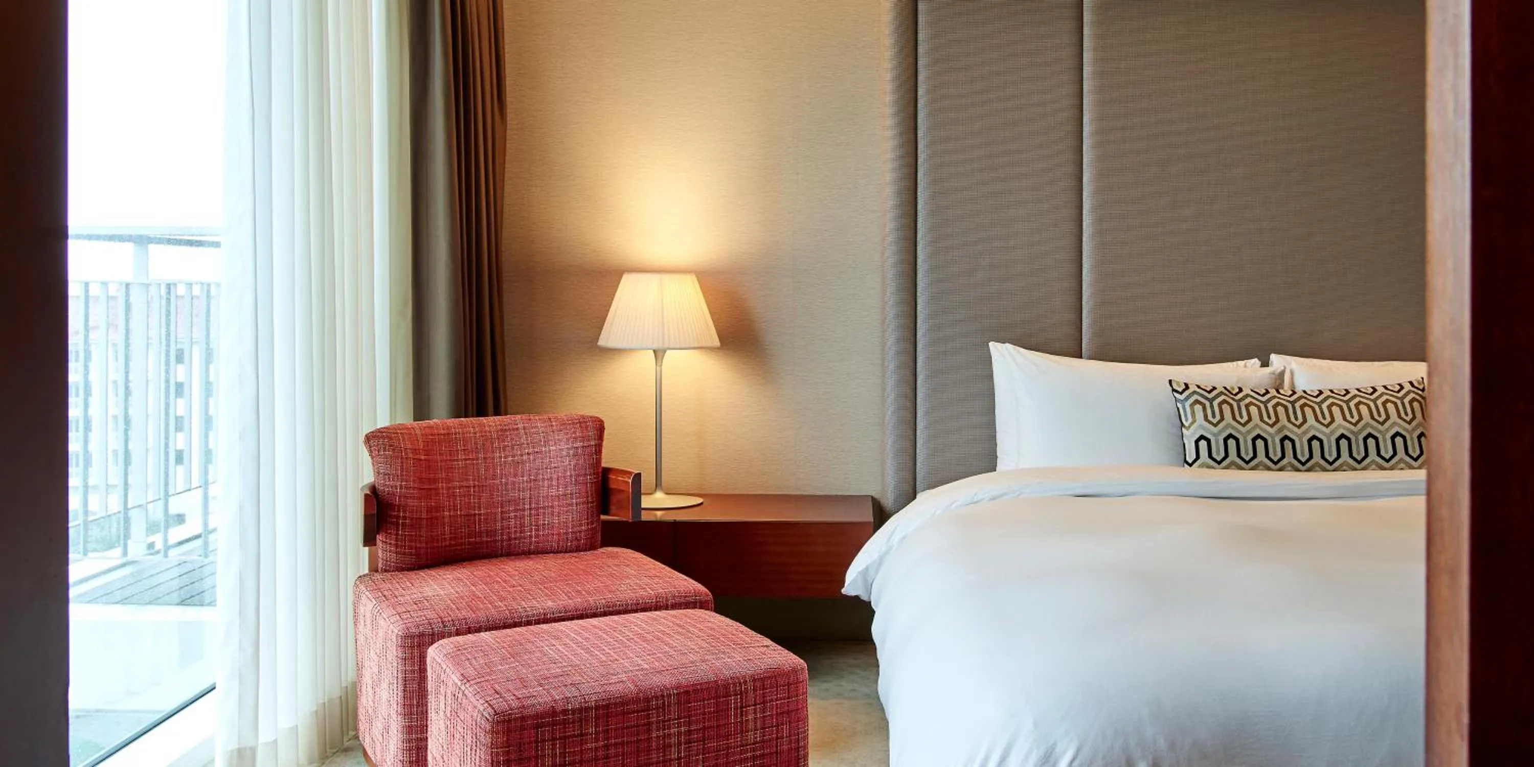 Bedroom, Bed in Haevichi Hotel & Resort Jeju