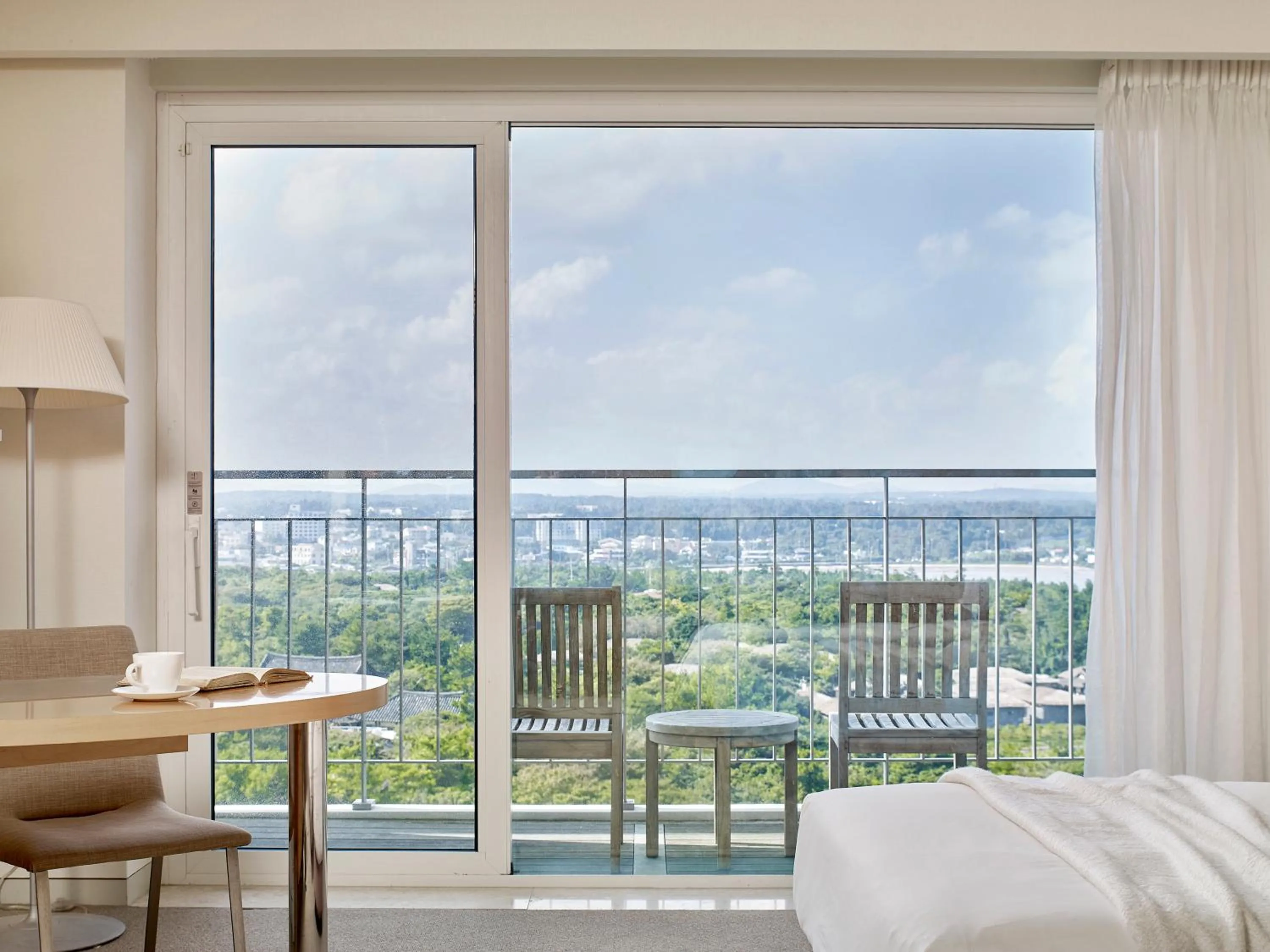 Natural landscape, Bed in Haevichi Hotel & Resort Jeju