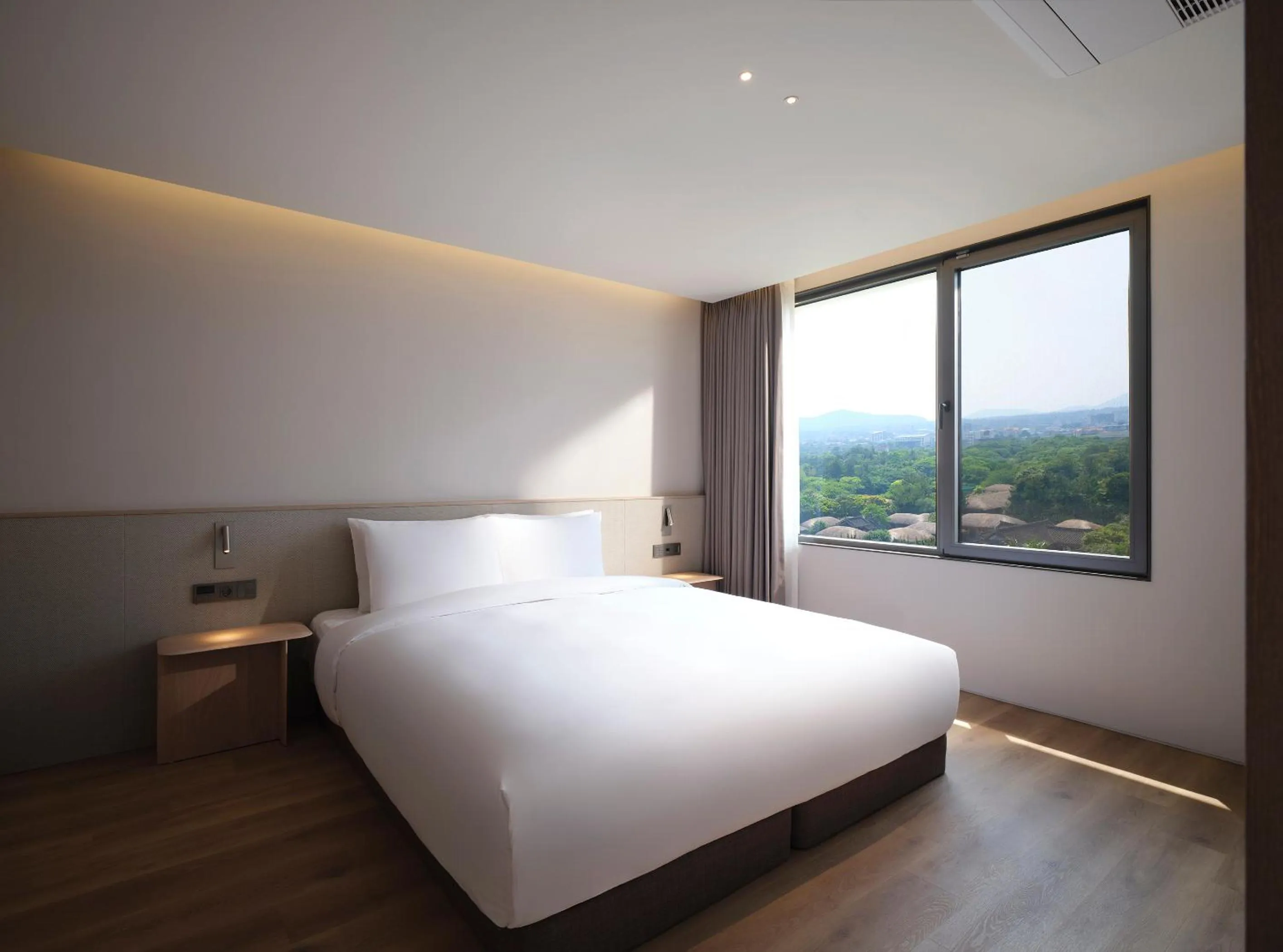 Bedroom, Bed in Haevichi Hotel & Resort Jeju