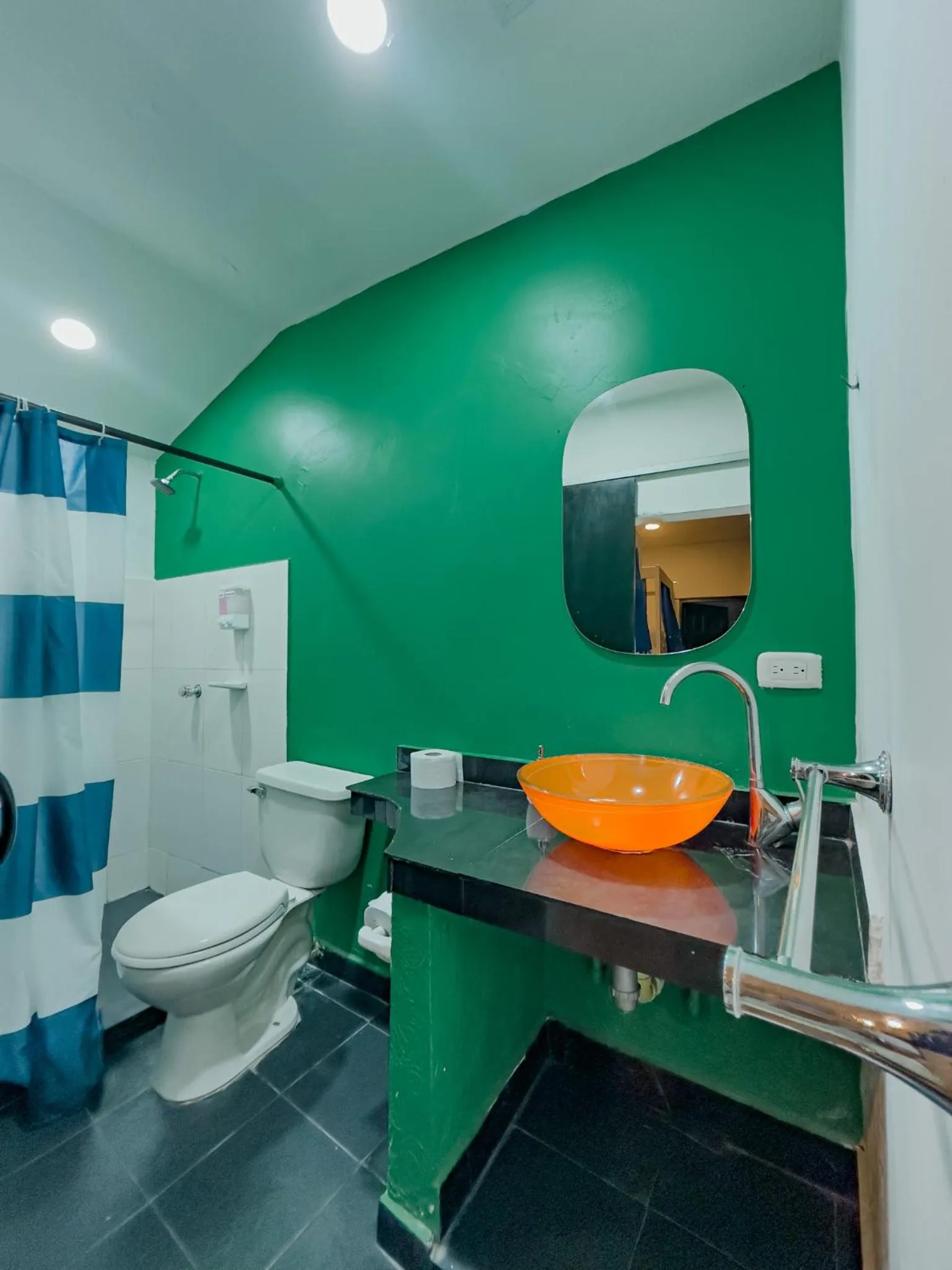 Bathroom in Casa del Puerto Hostel & Suites