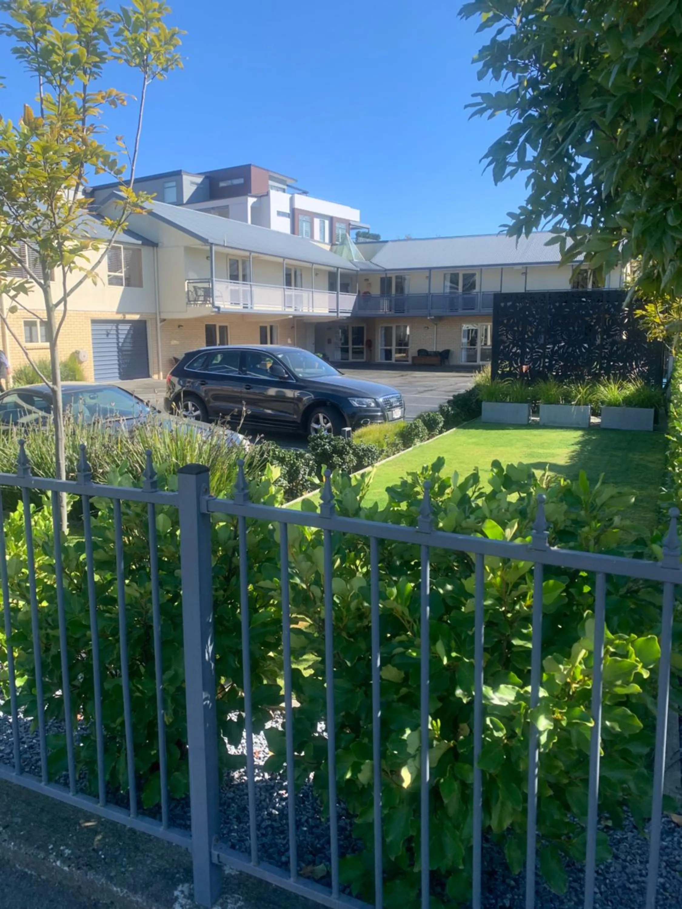 Property building in Apex Motorlodge