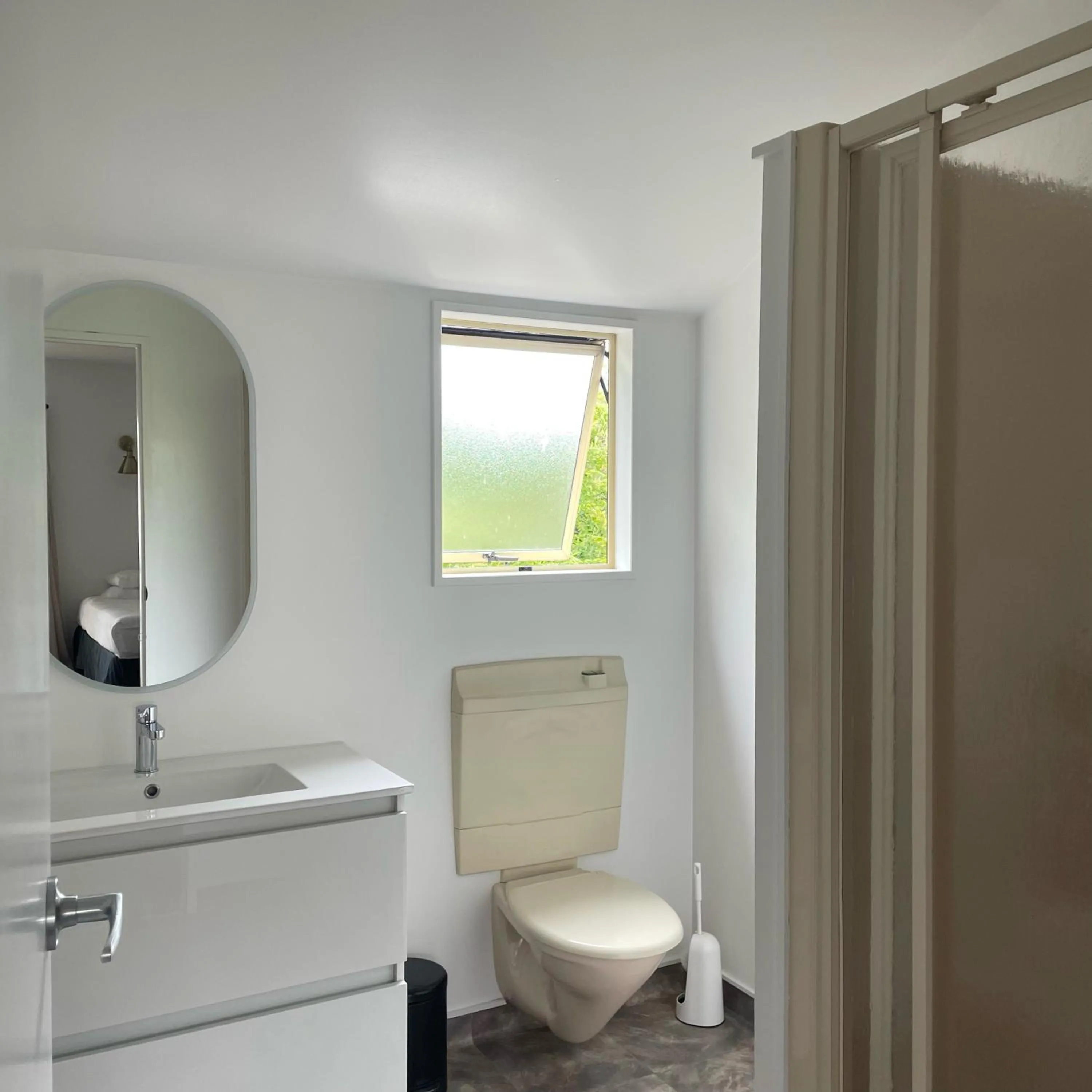 Bathroom in Apex Motorlodge