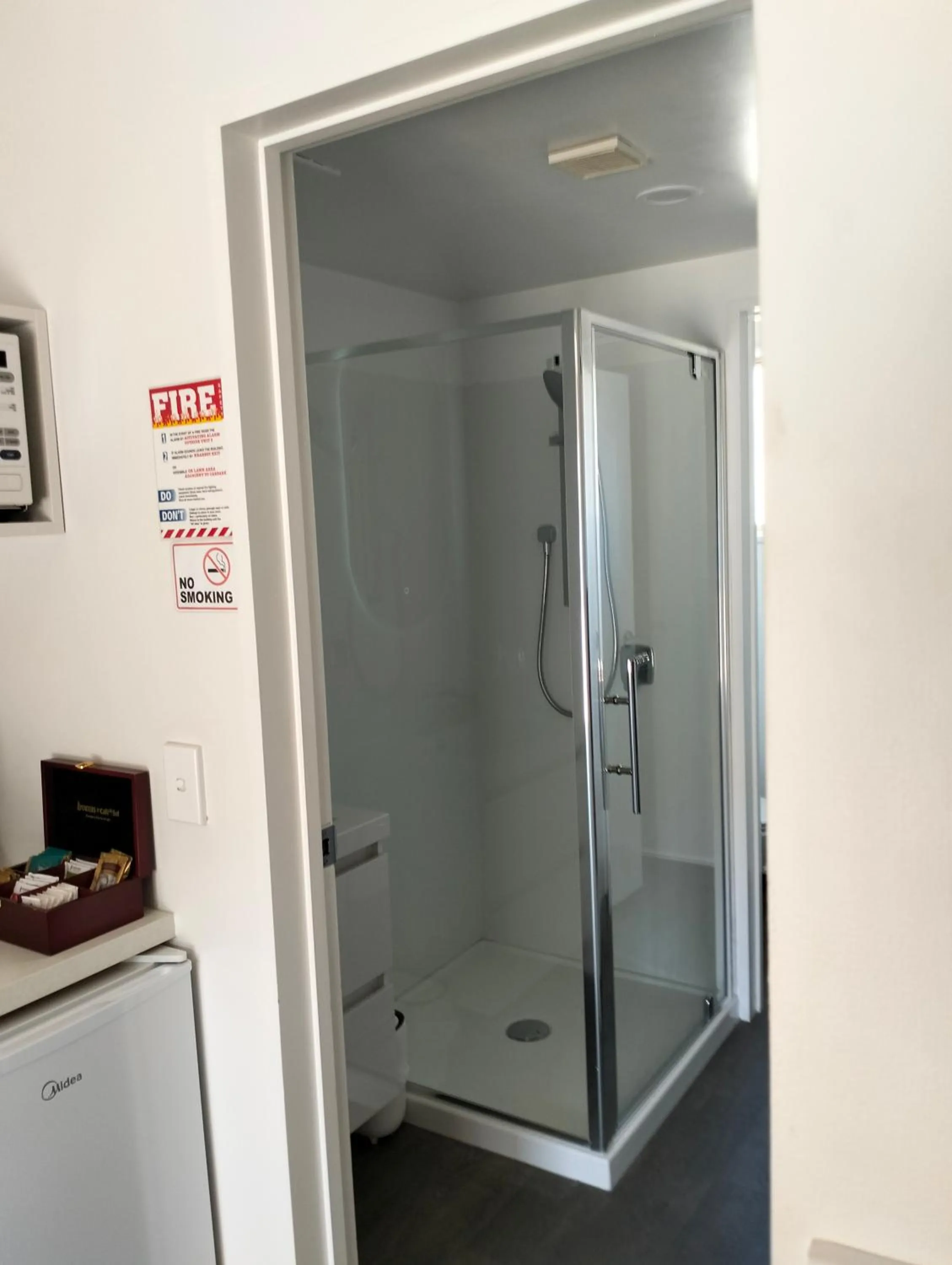 Bathroom in Apex Motorlodge