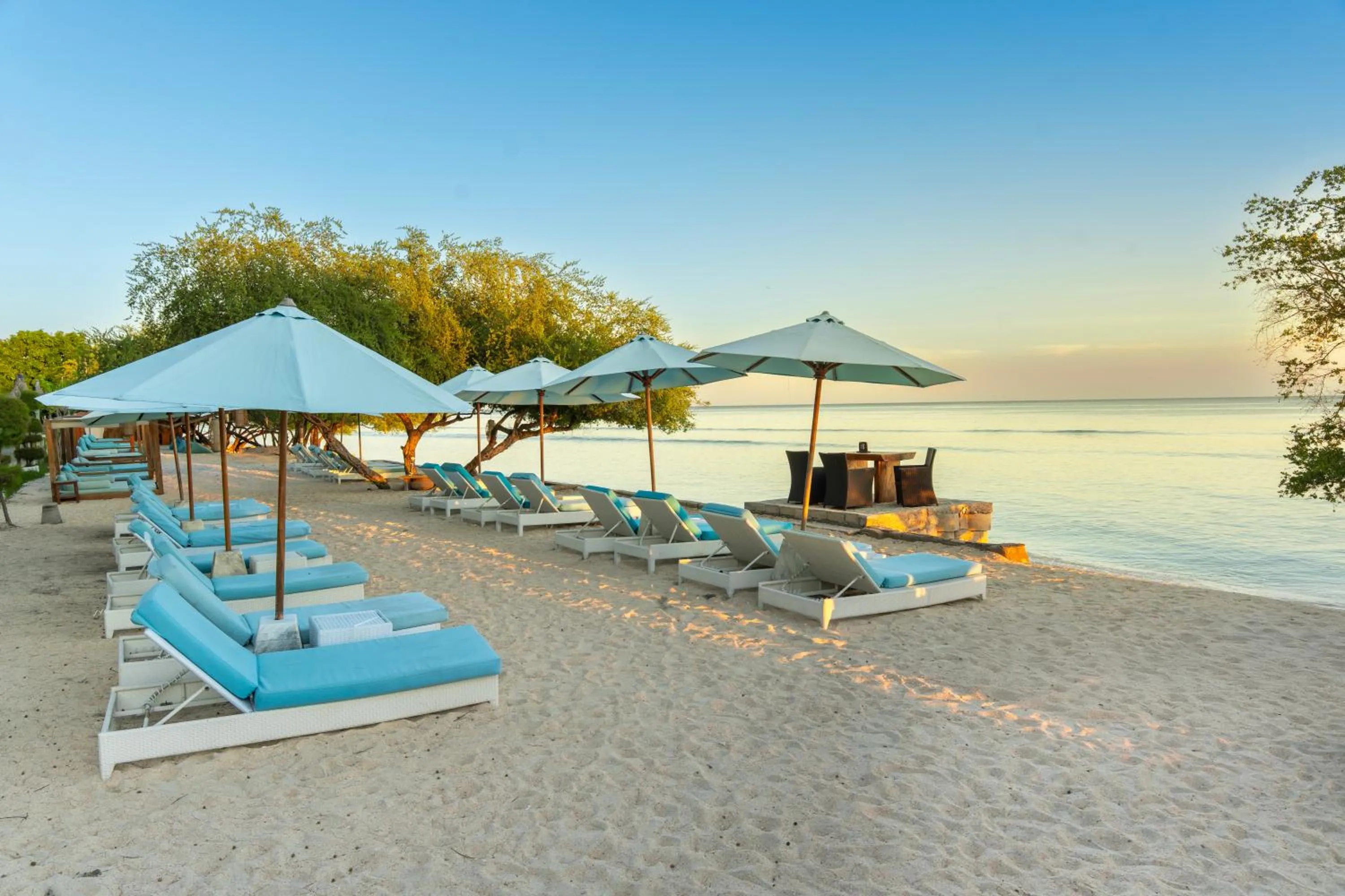 Beach in Jambuluwuk Oceano Gili Trawangan