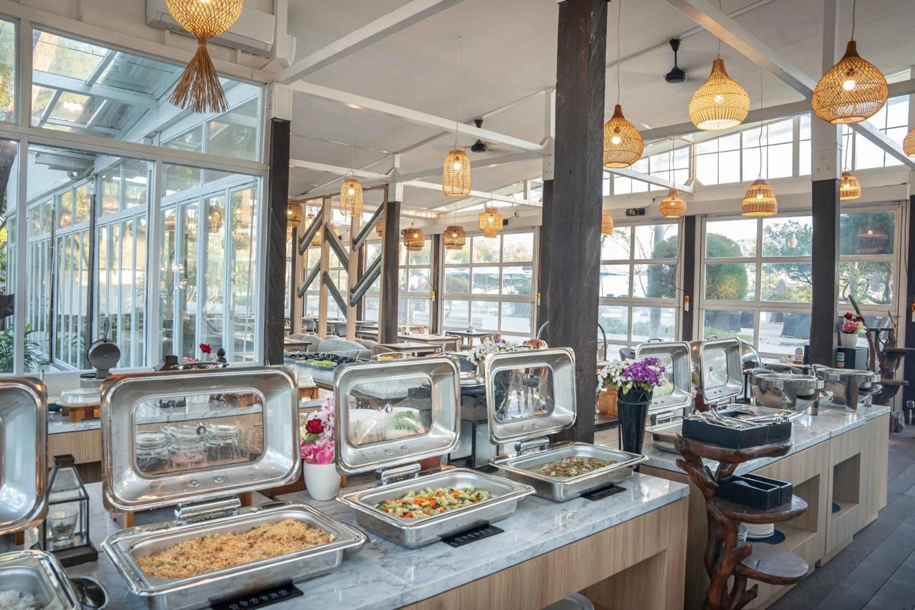 Restaurant/places to eat in Jambuluwuk Oceano Gili Trawangan