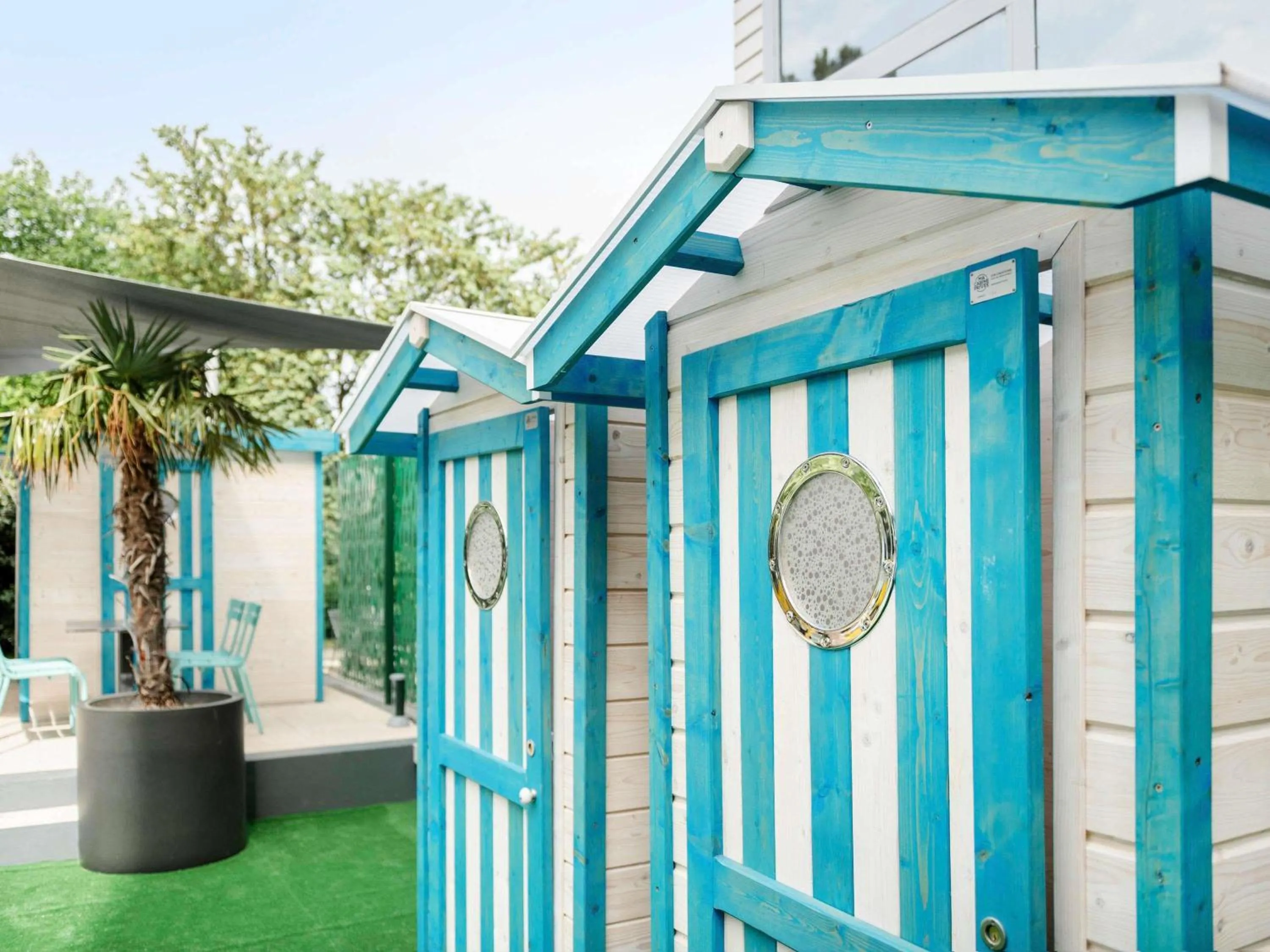 Pool view in Novotel Lyon Gerland Musée des Confluences