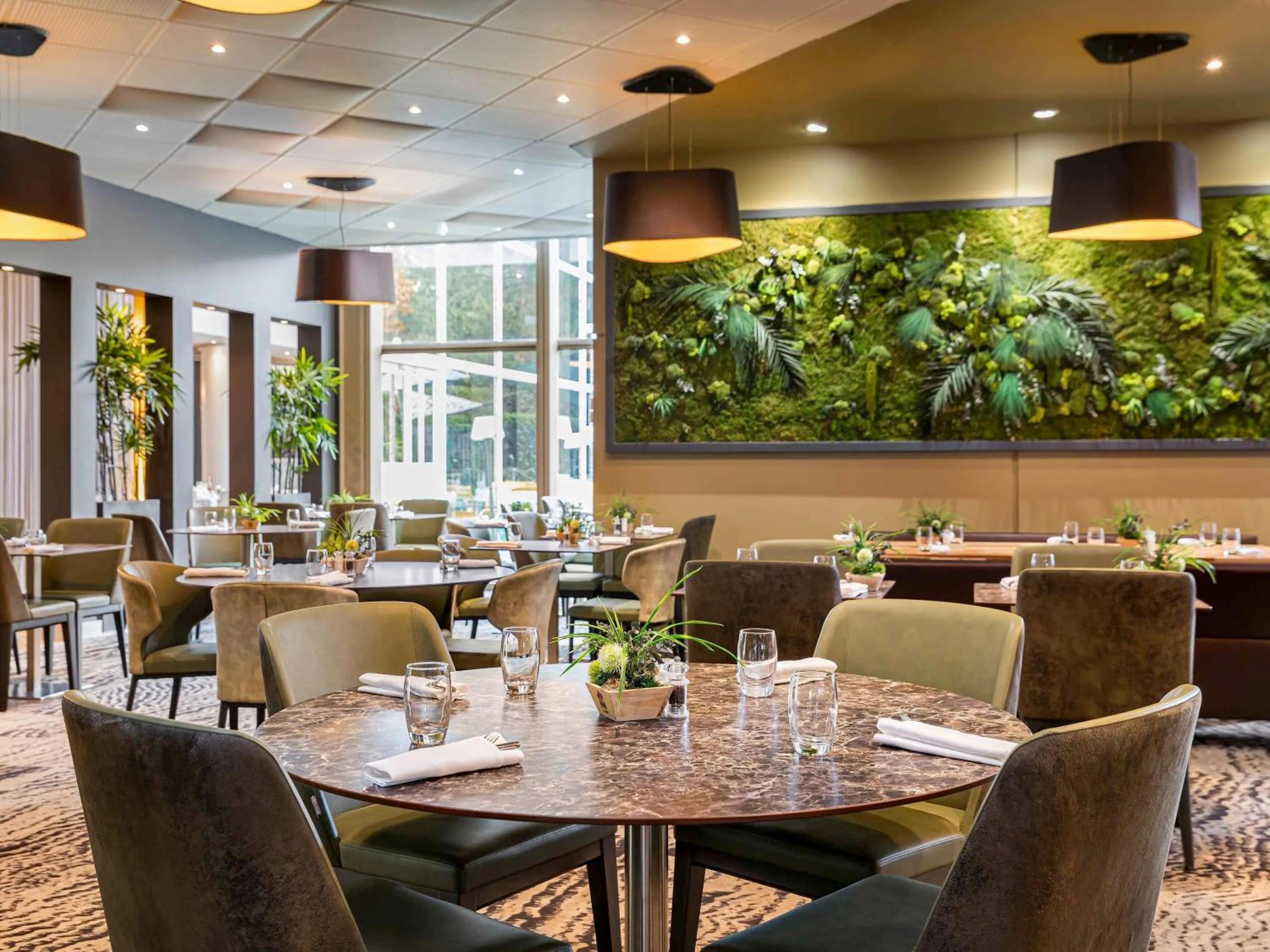 Restaurant/places to eat in Novotel Lyon Gerland Musée des Confluences