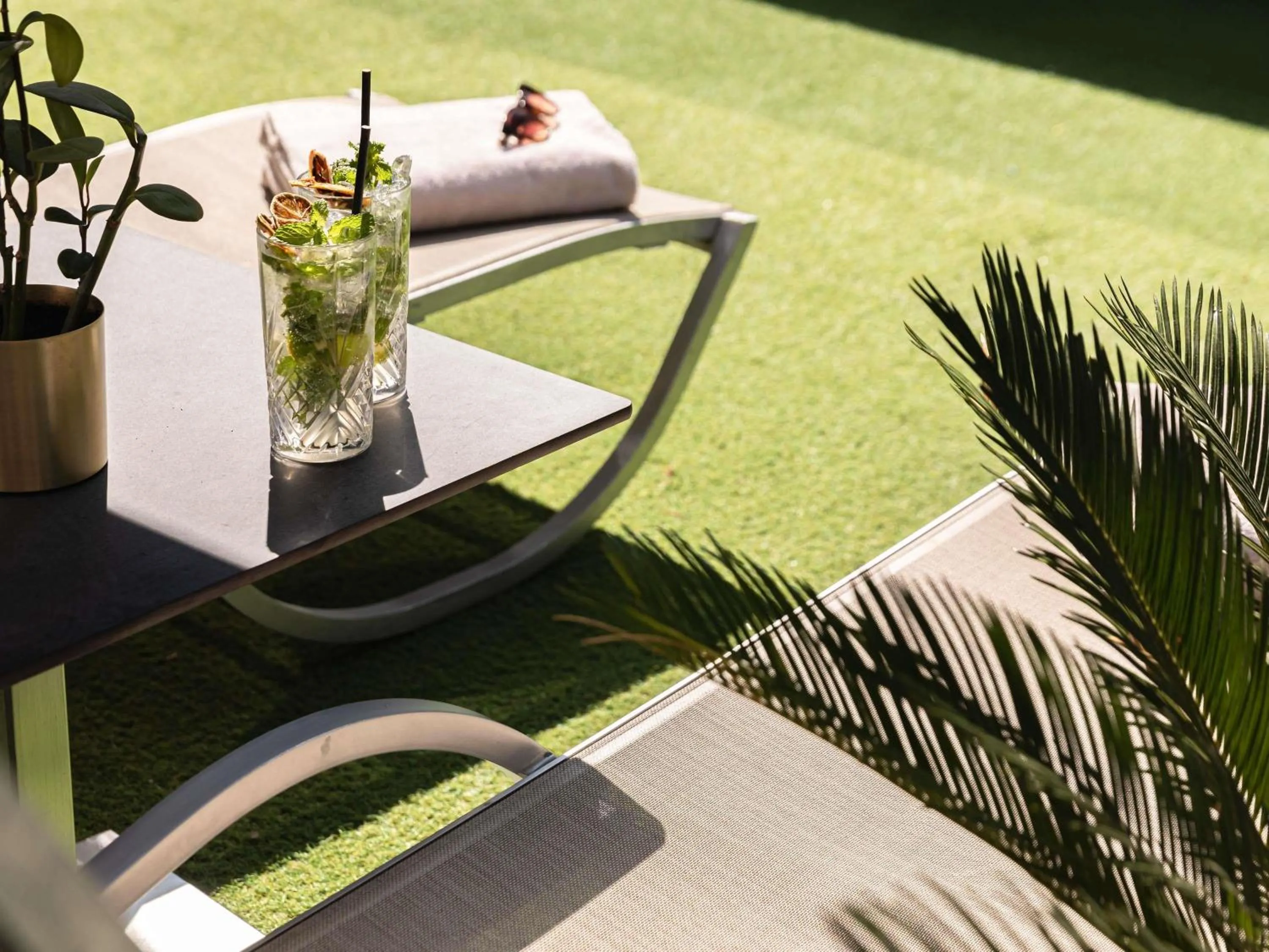 Pool view in Novotel Lyon Gerland Musée des Confluences