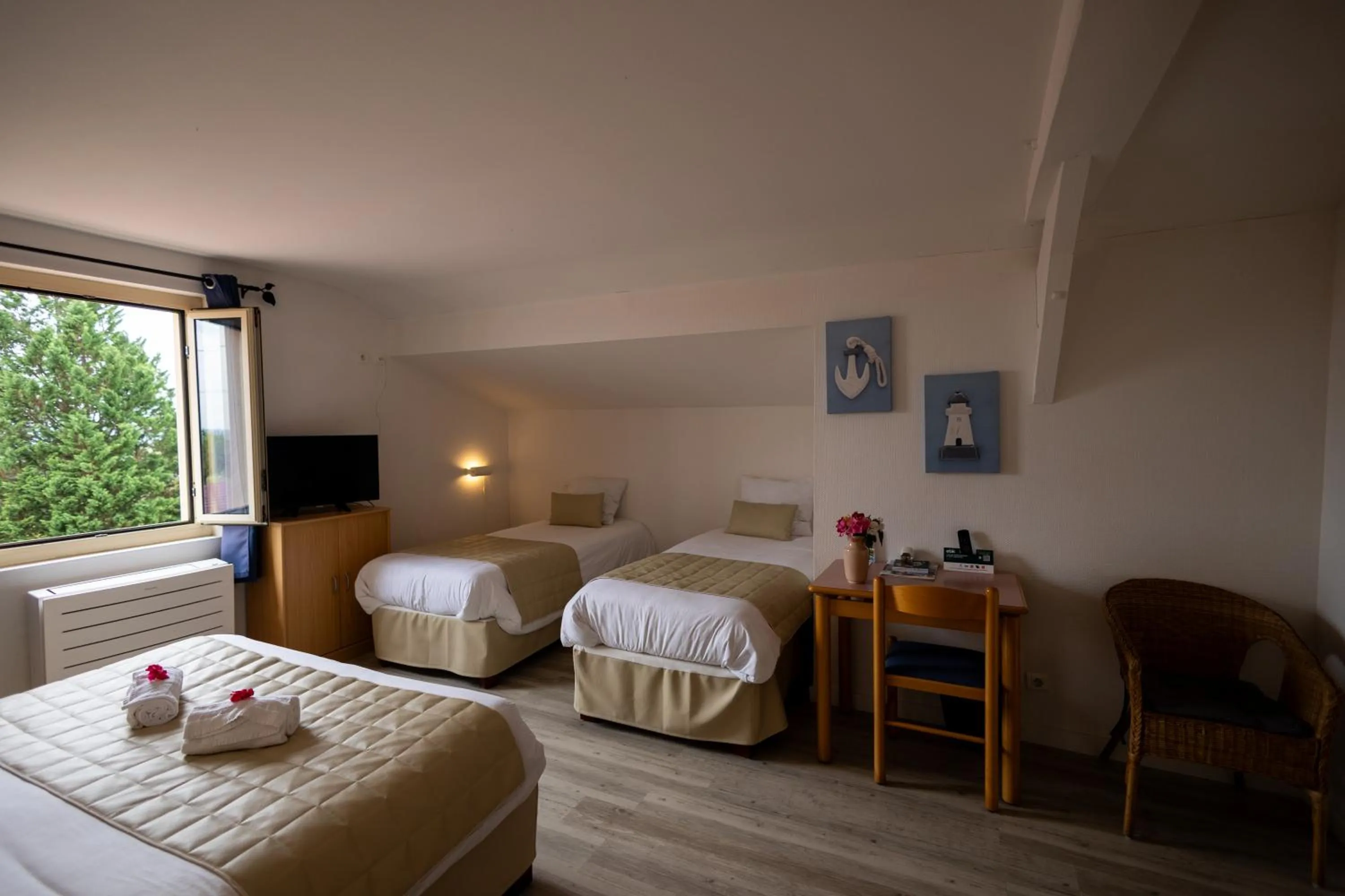 Bed in Logis des Crêtes de Pignols