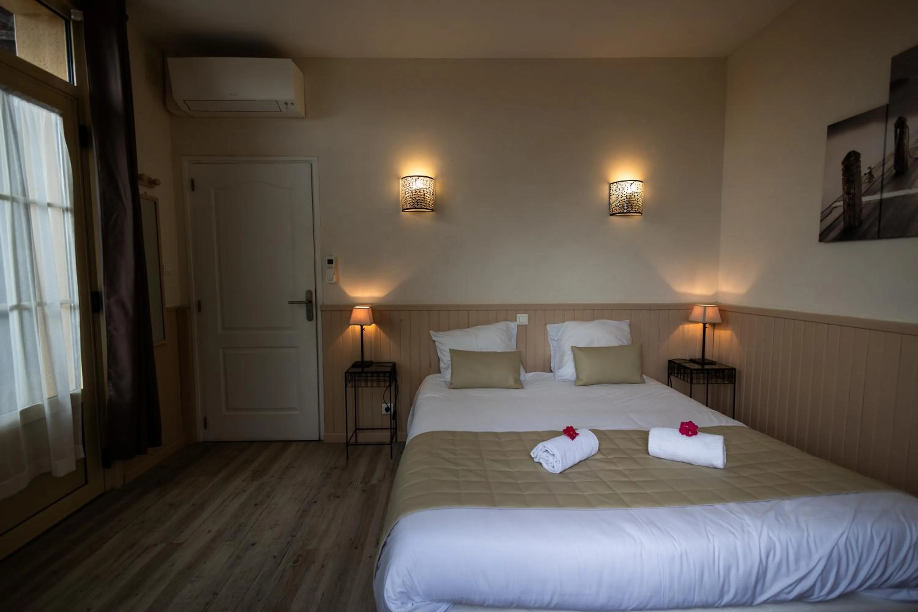 Bed in Logis des Crêtes de Pignols