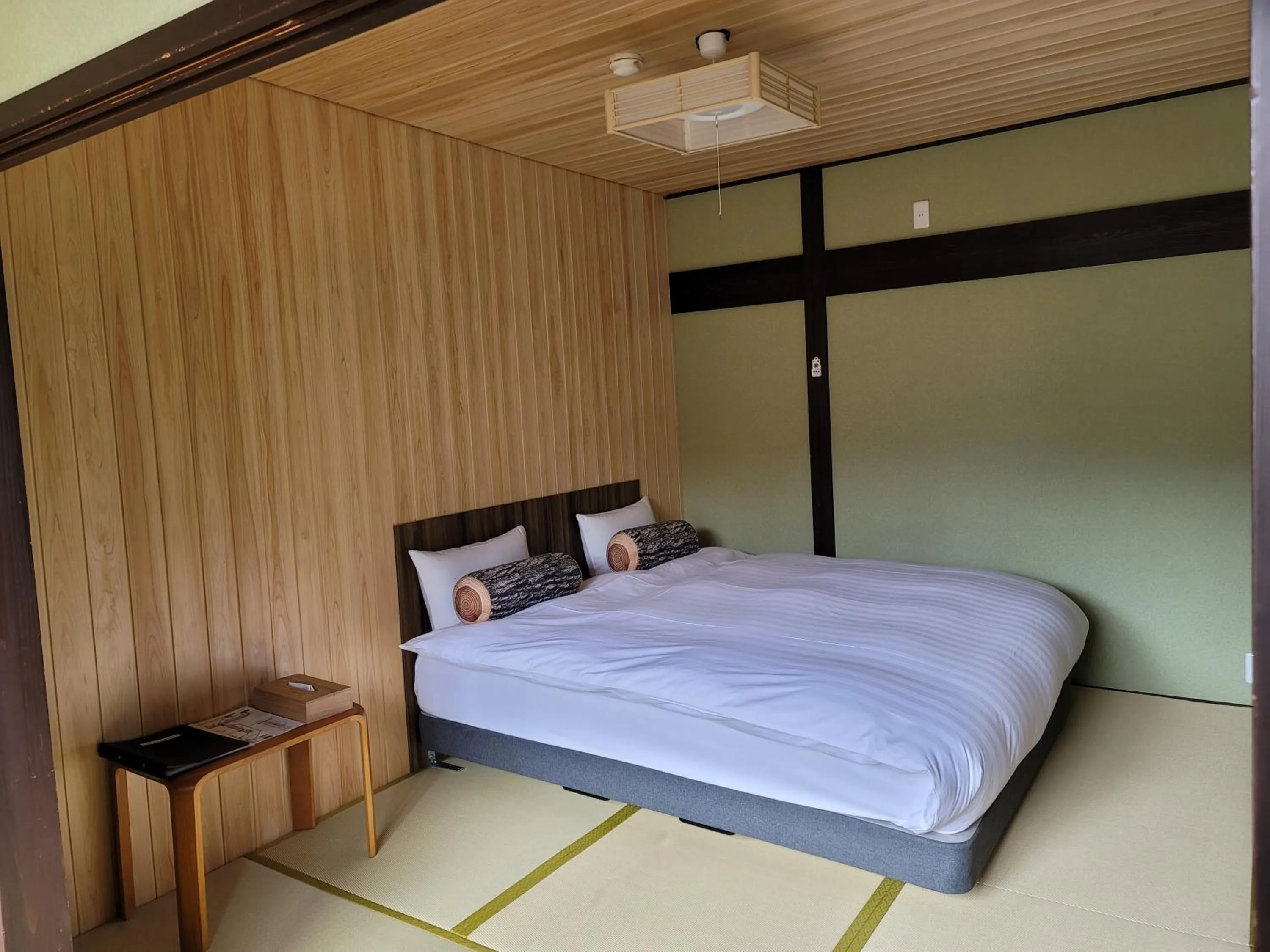 Bed in Onsen & Garden -Asante Inn-