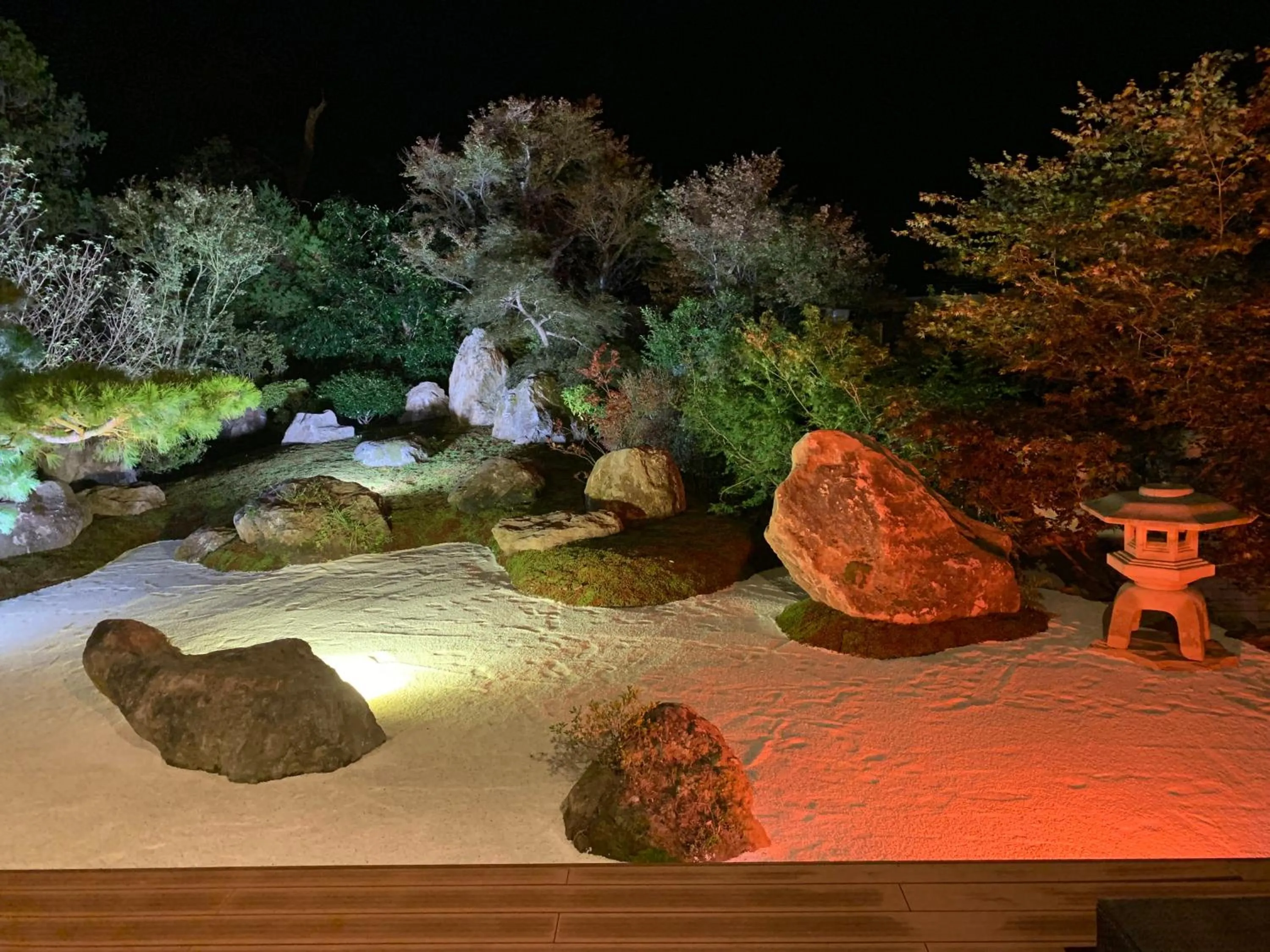 Onsen & Garden -Asante Inn-