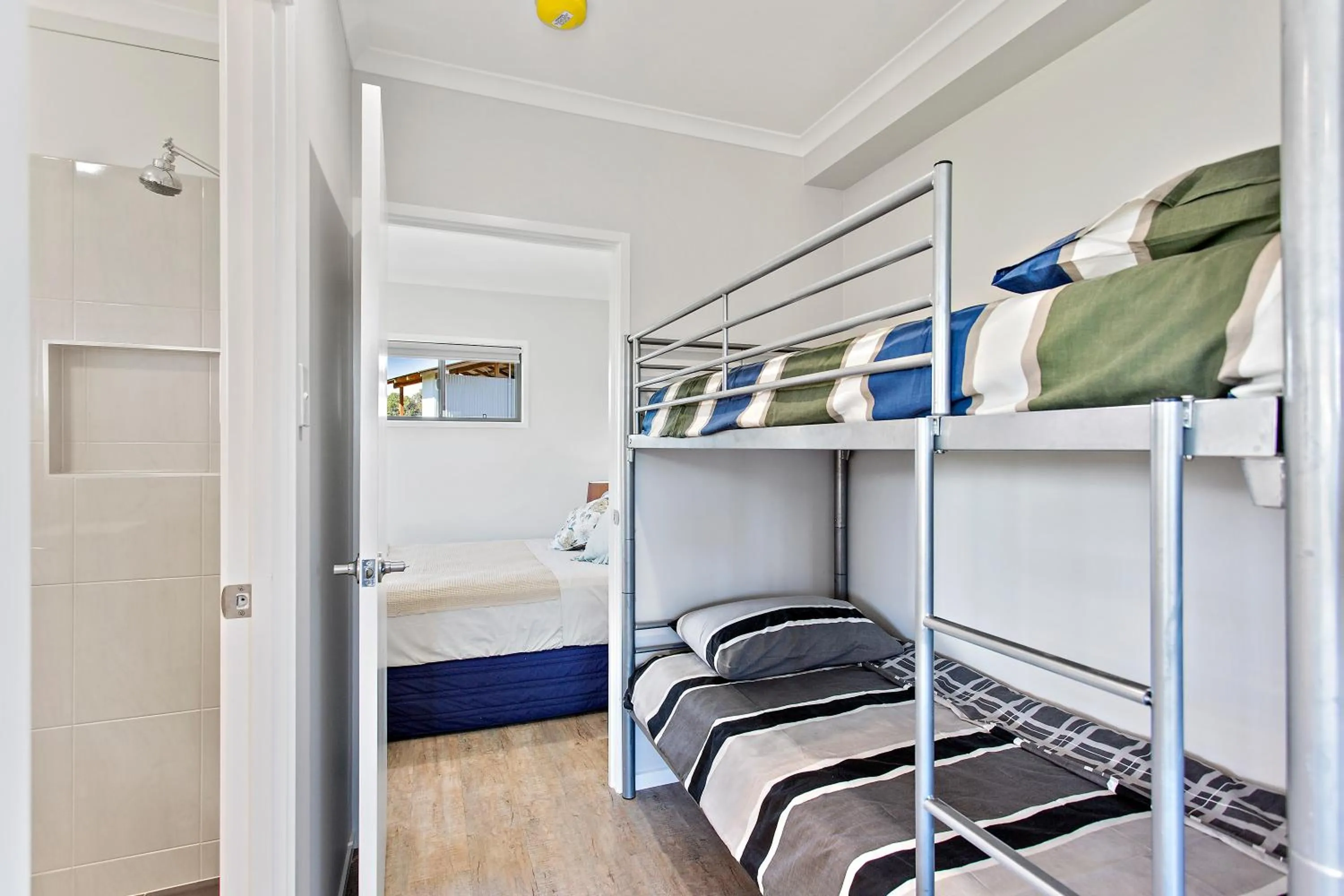 Bed in Valley Cabins By The Creek