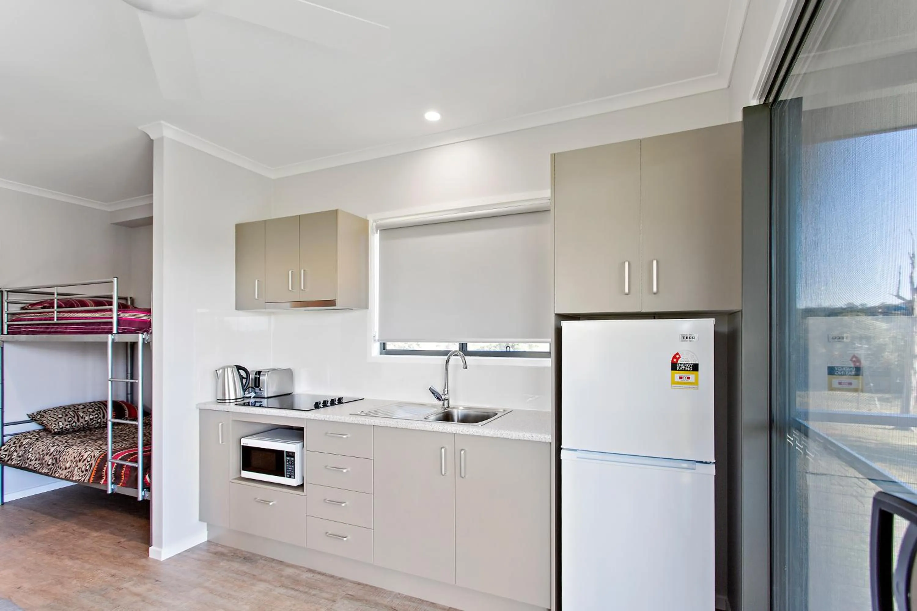 Valley Cabins By The Creek