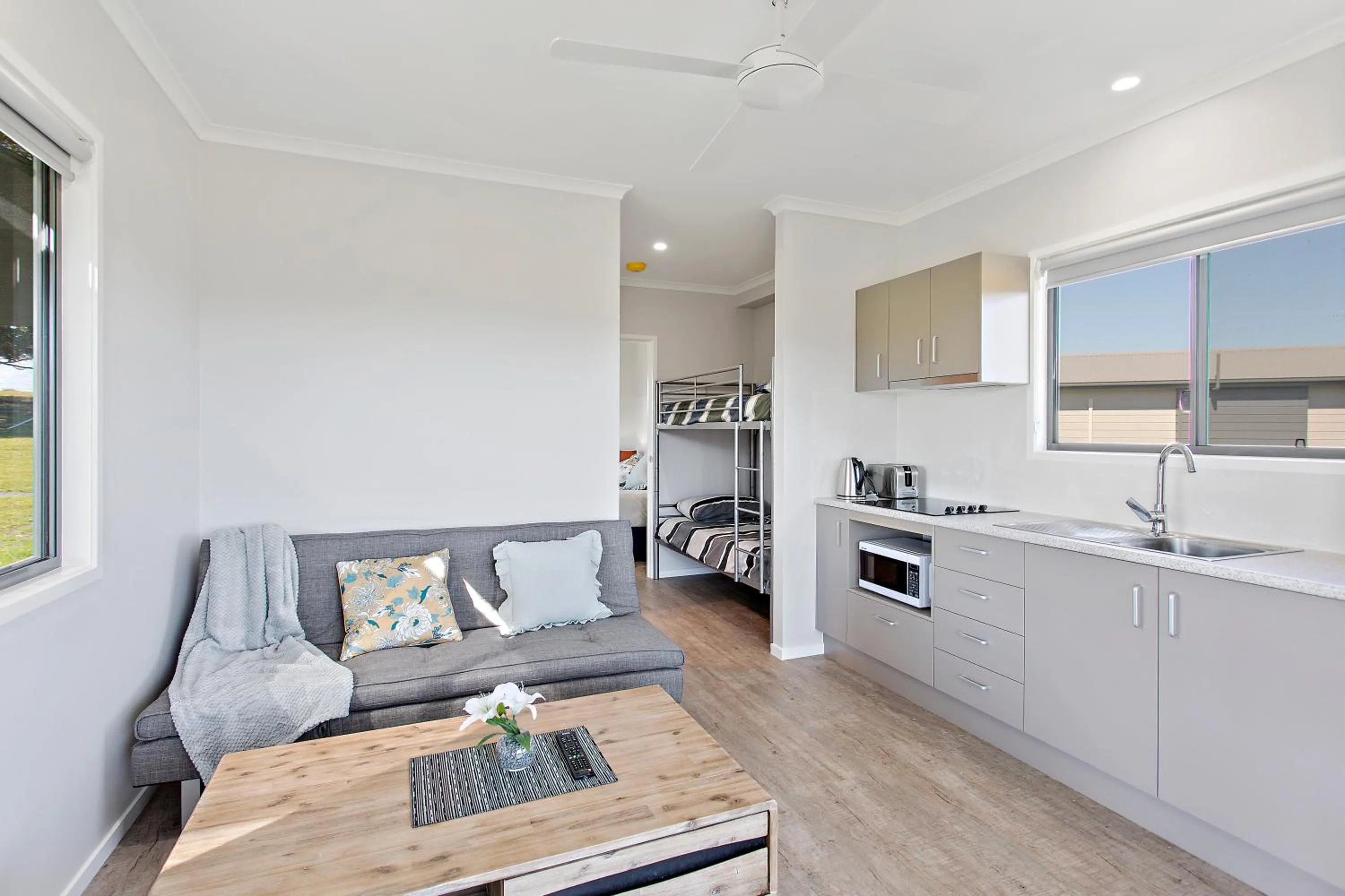 Valley Cabins By The Creek