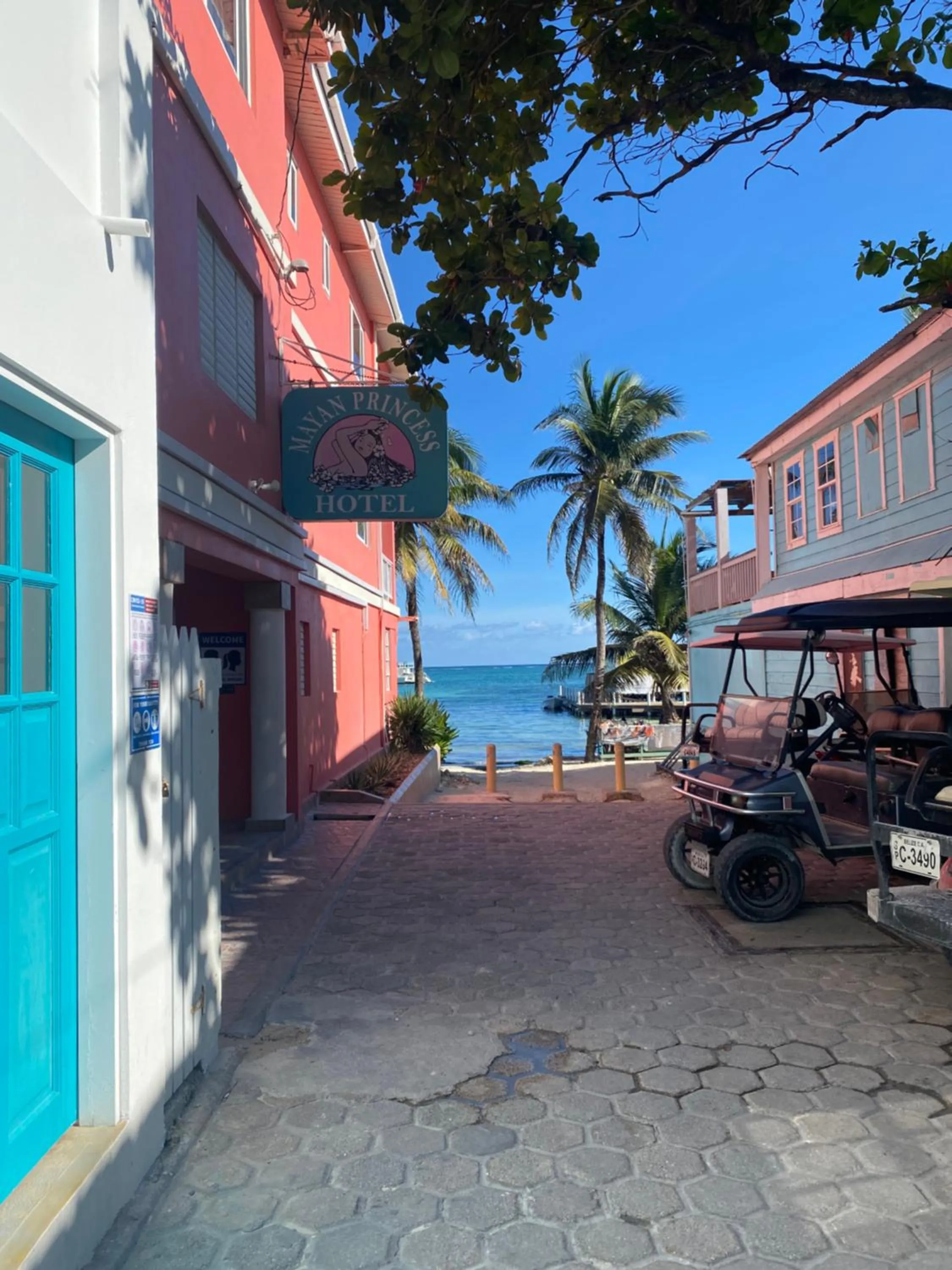 Property building in La Casa de Paz Hotel