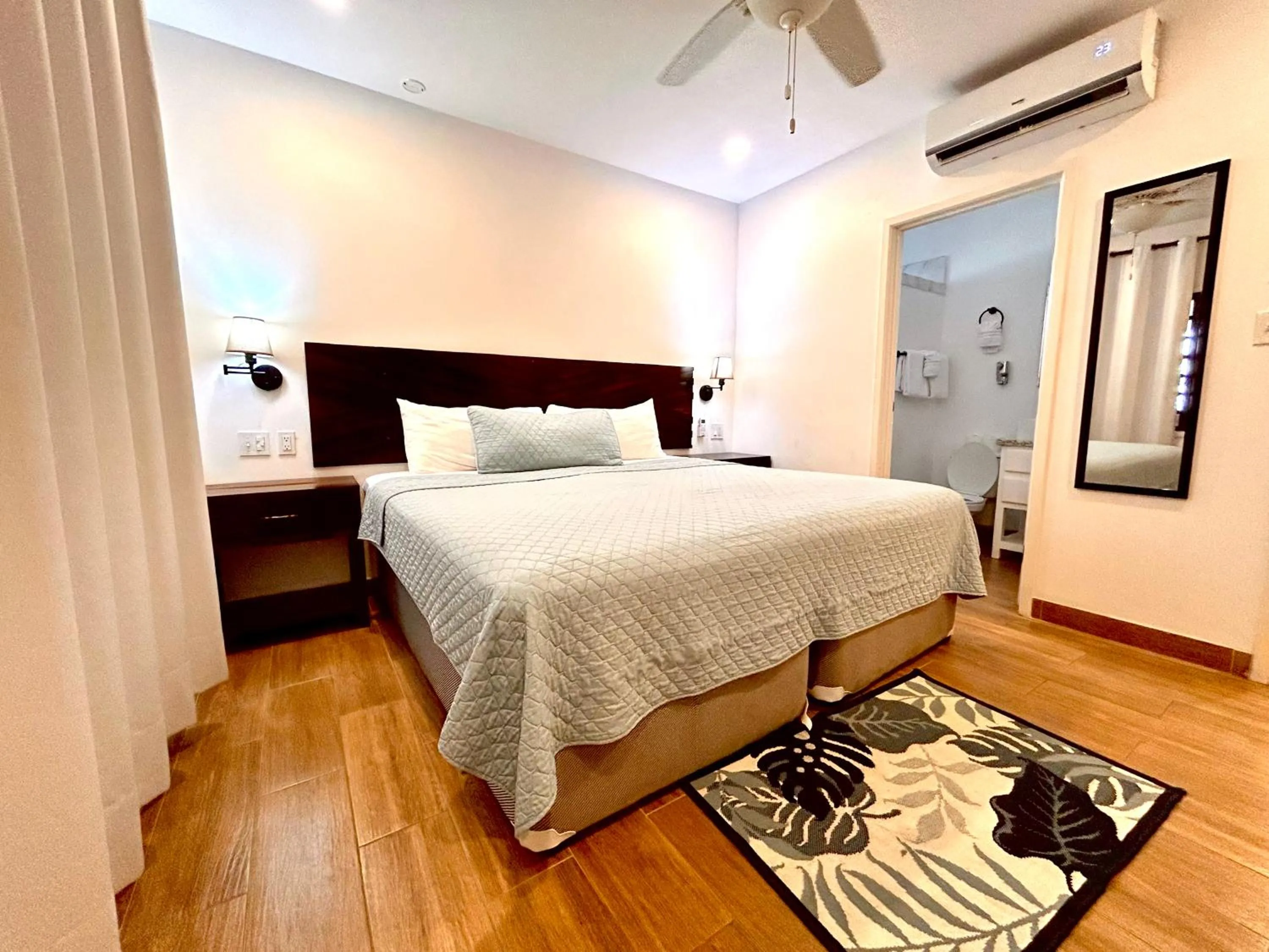 Bed in La Casa de Paz Hotel