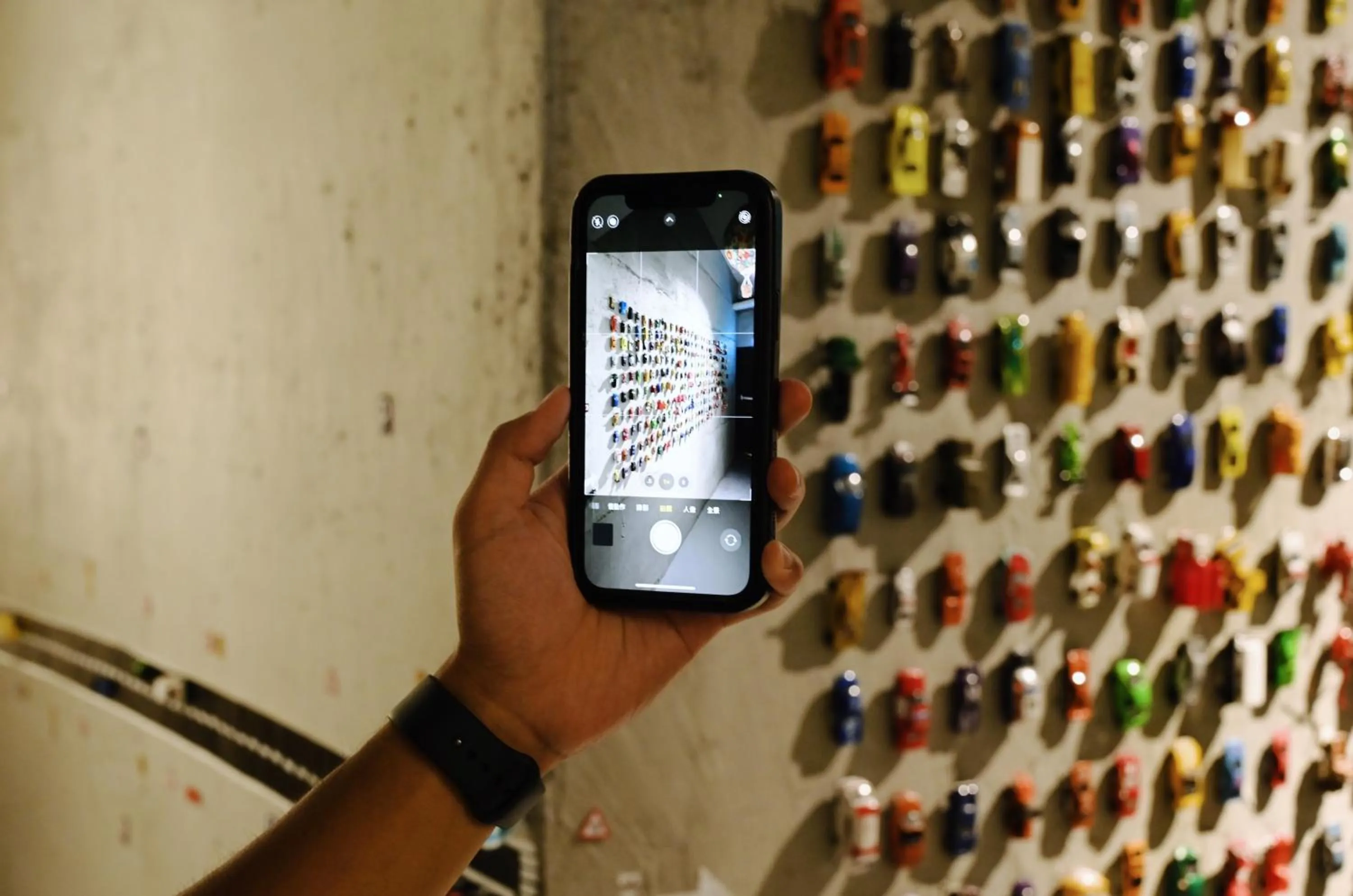 Decorative detail in Tiin Tinn Inn - Tiehua Xiutai