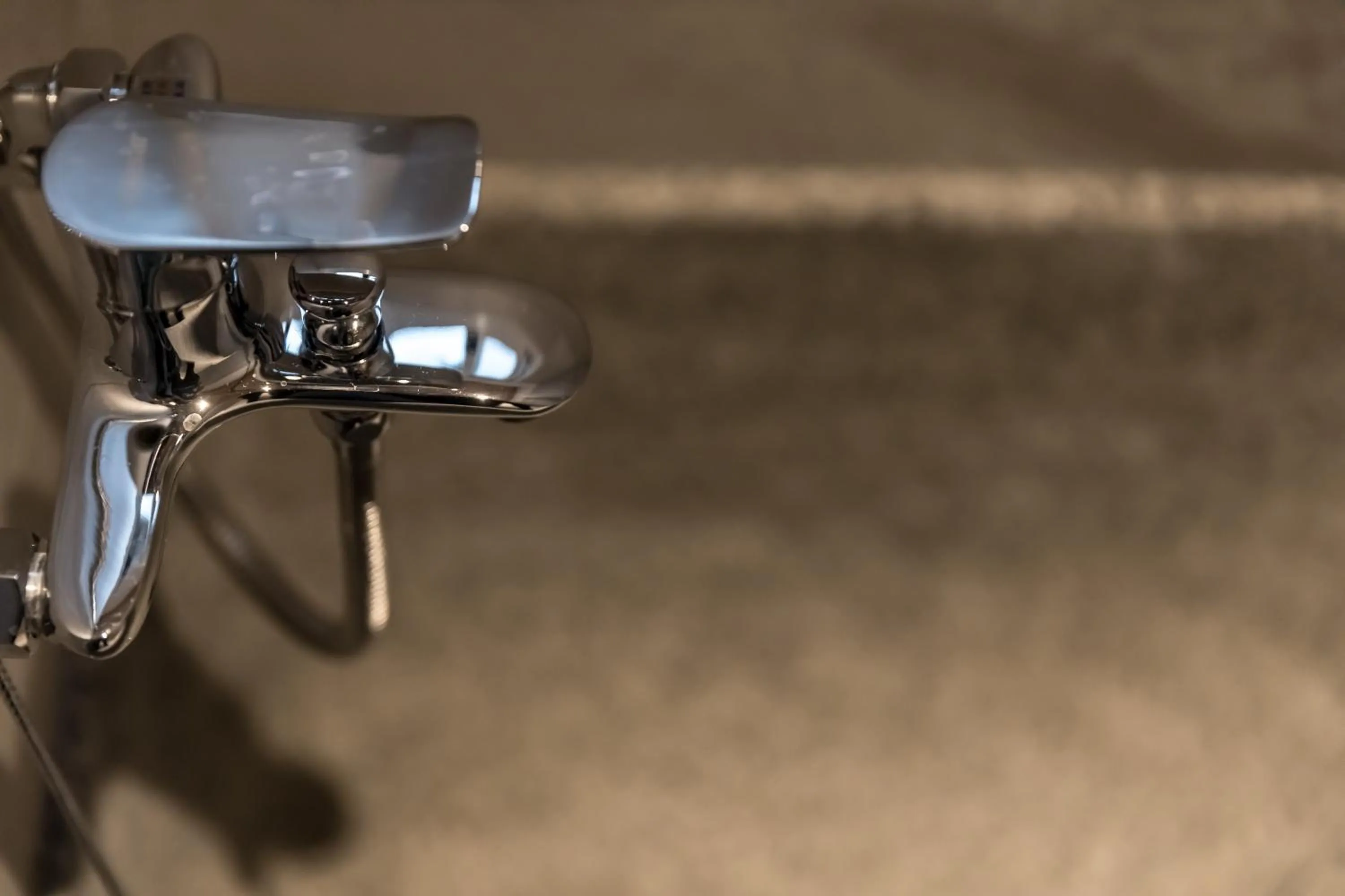 Shower in Tiin Tinn Inn - Tiehua Xiutai