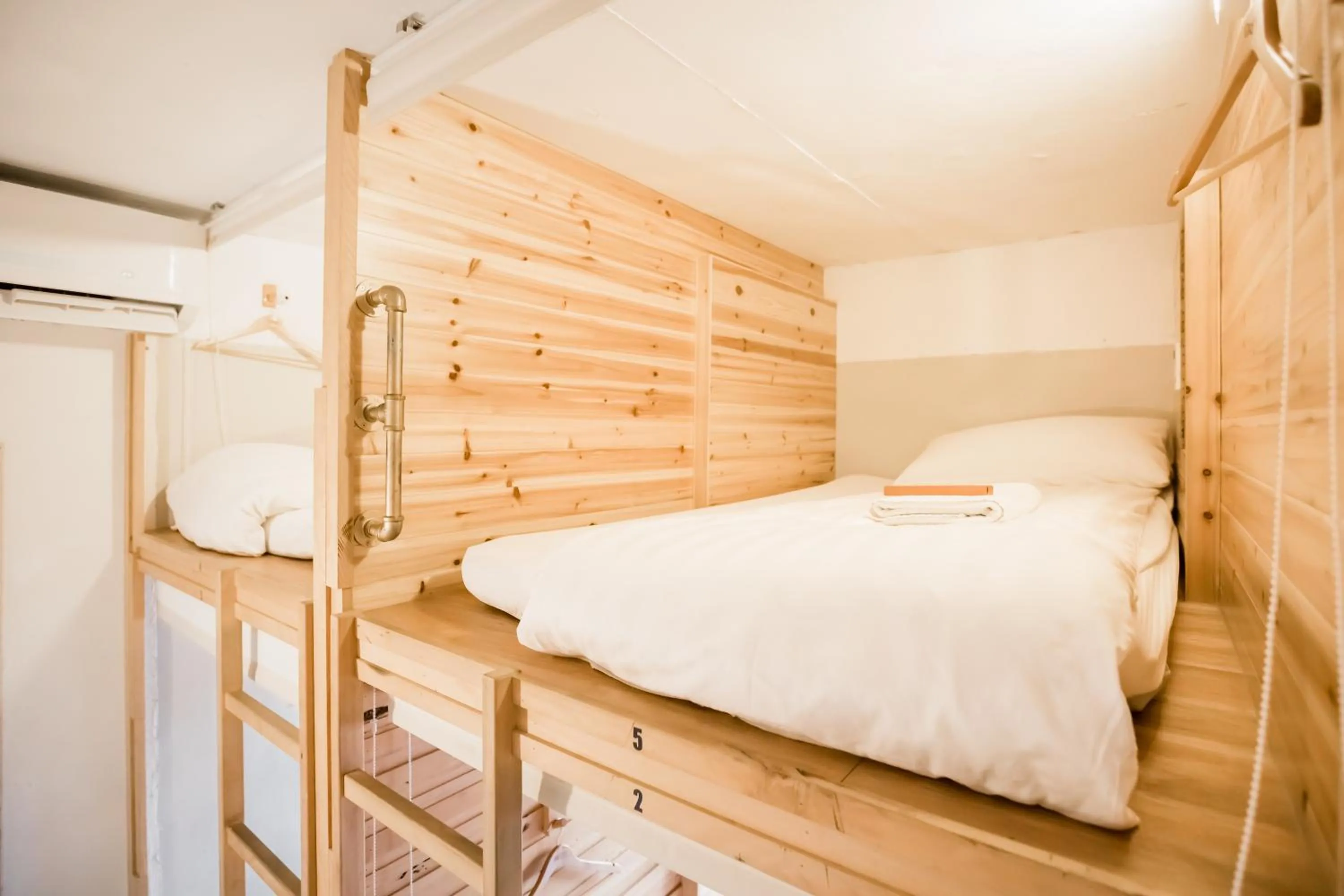 bunk bed, Bed in Tiin Tinn Inn - Tiehua Xiutai