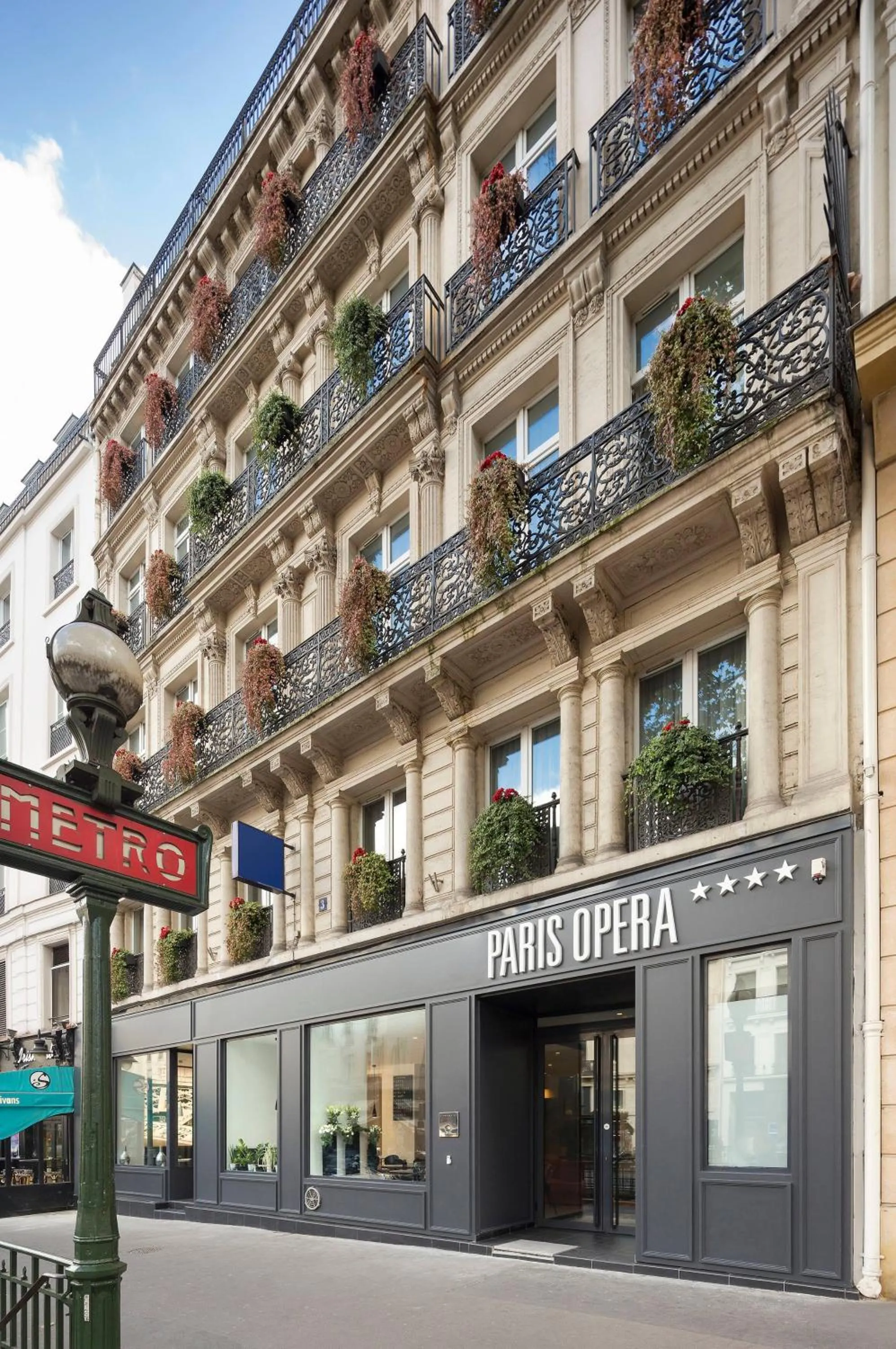 Property building in Hotel Paris Opera Affiliated by Meliá