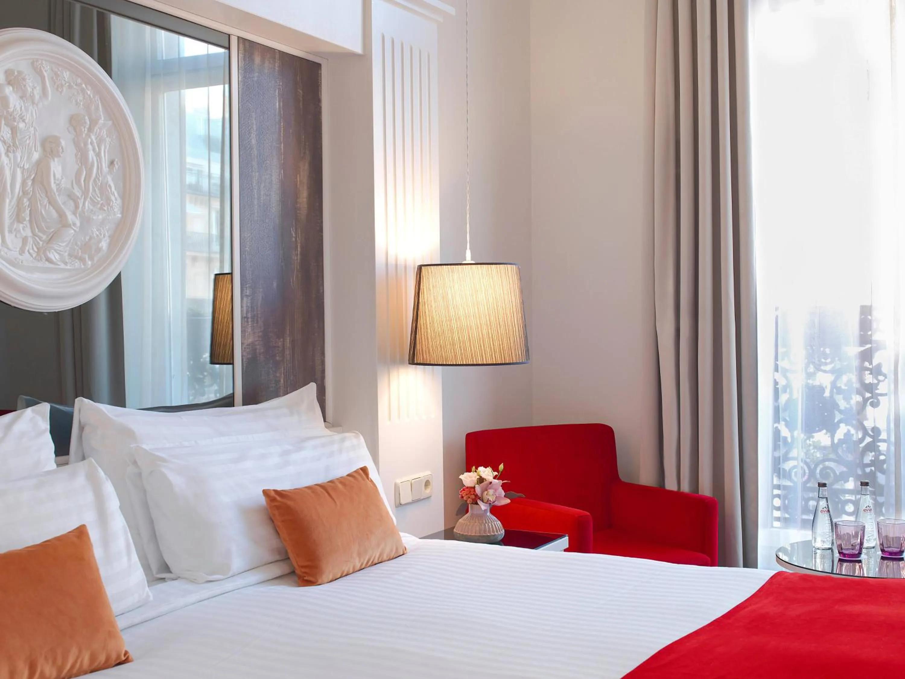 Bed in Hotel Paris Opera Affiliated by Meliá