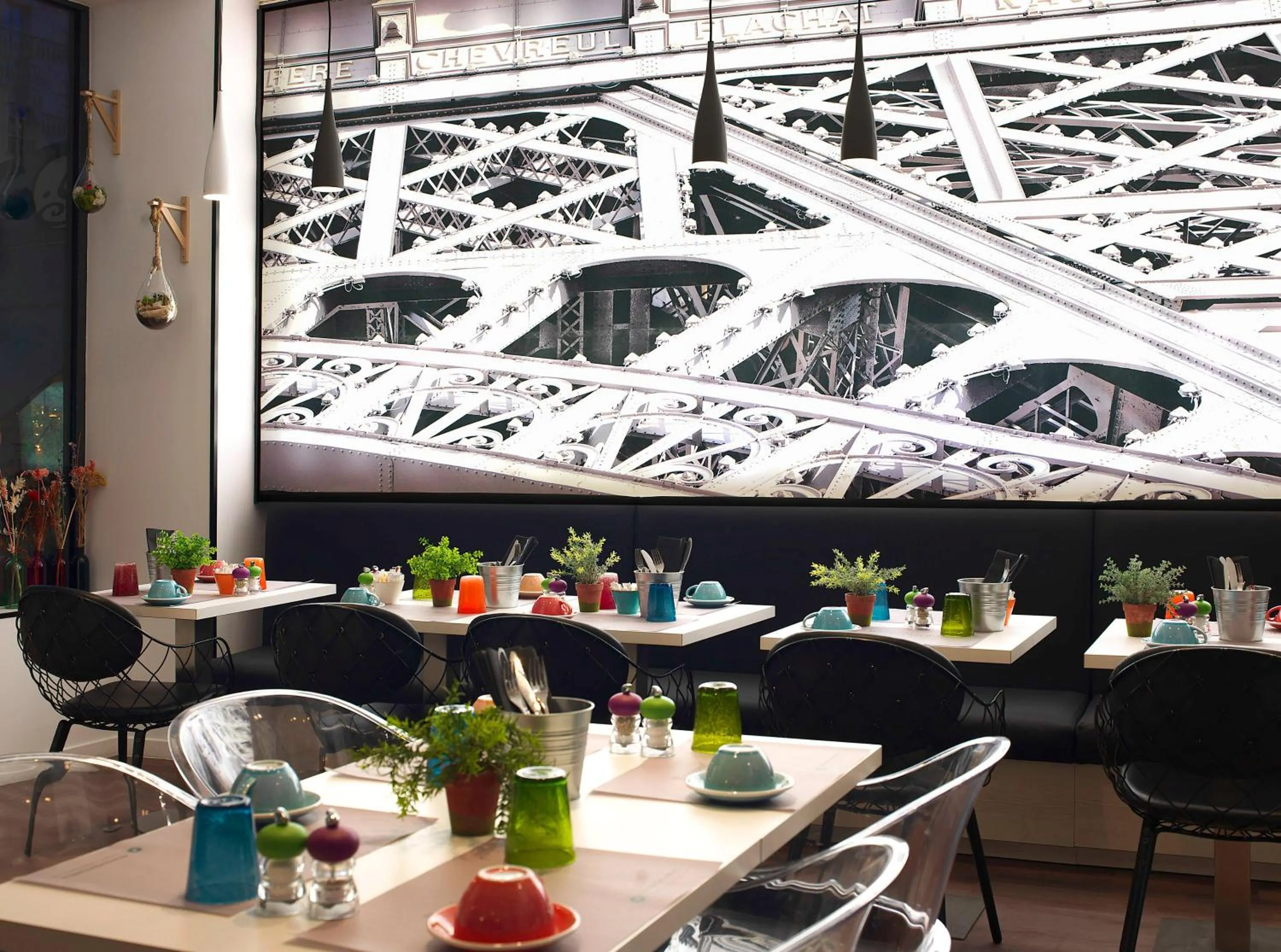 Restaurant/places to eat in Hotel Paris Opera Affiliated by Meliá