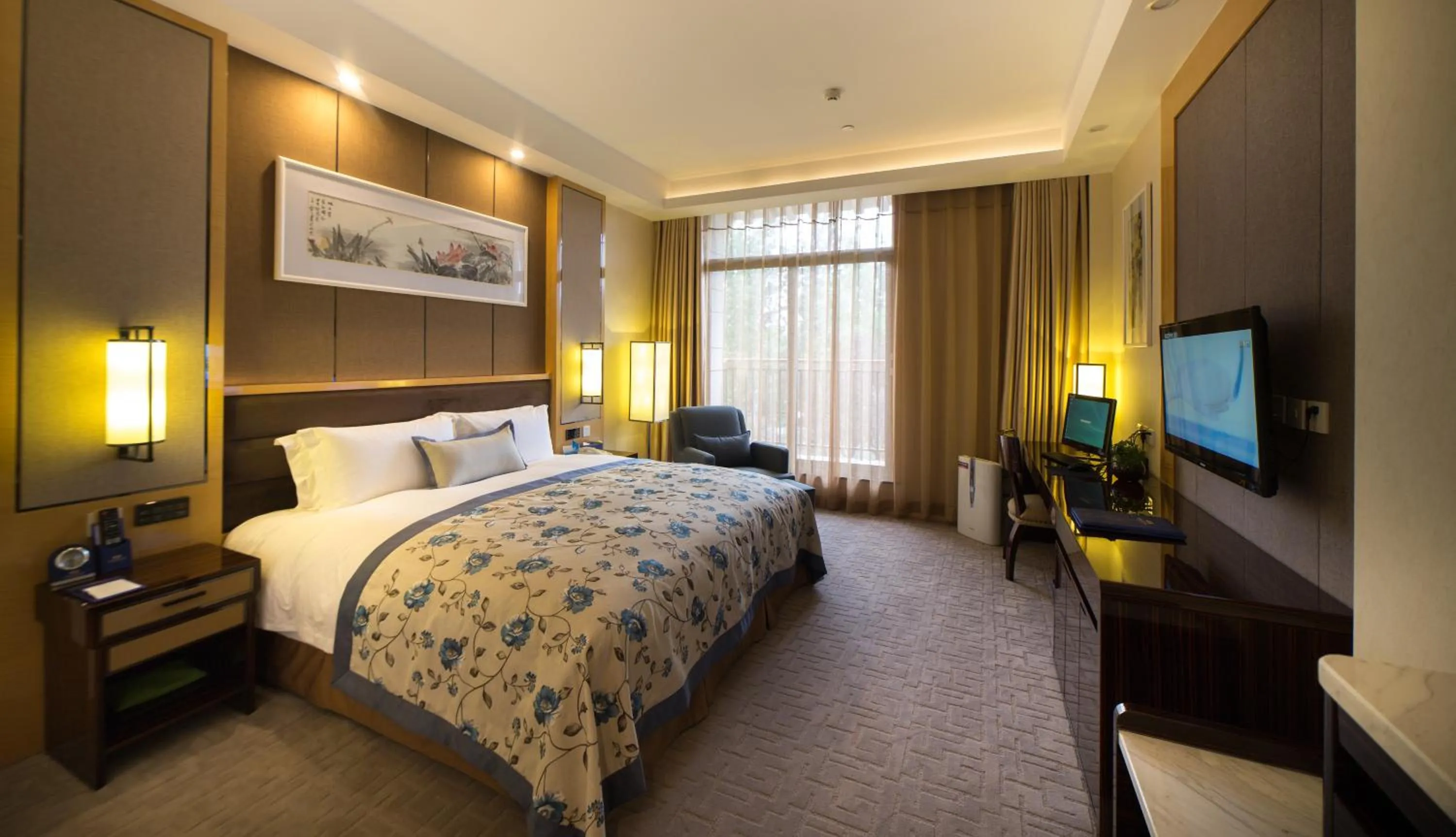 Bed in Beijing Yun-zen Jinling Lotus Hotel