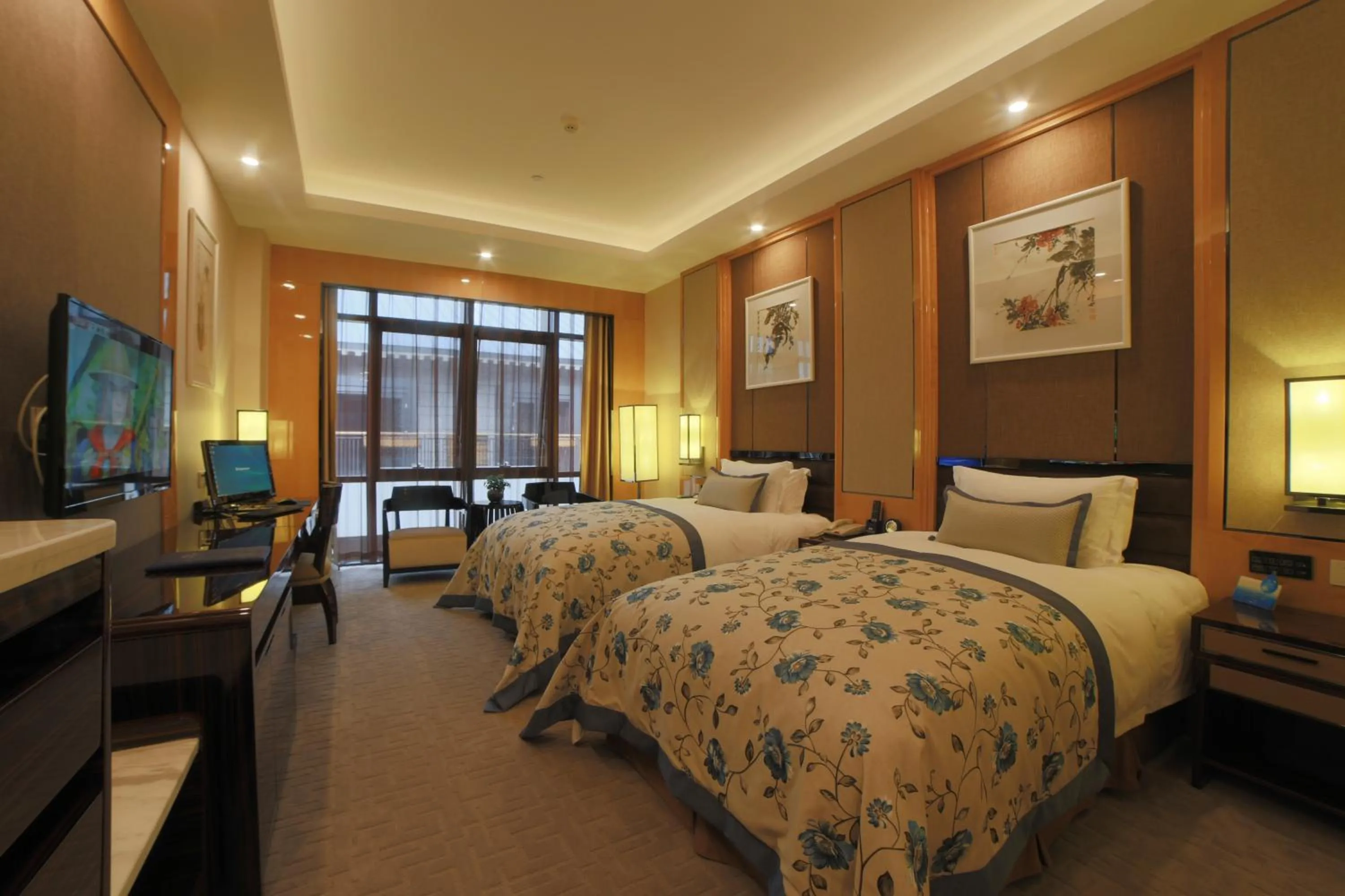 Bed in Beijing Yun-zen Jinling Lotus Hotel