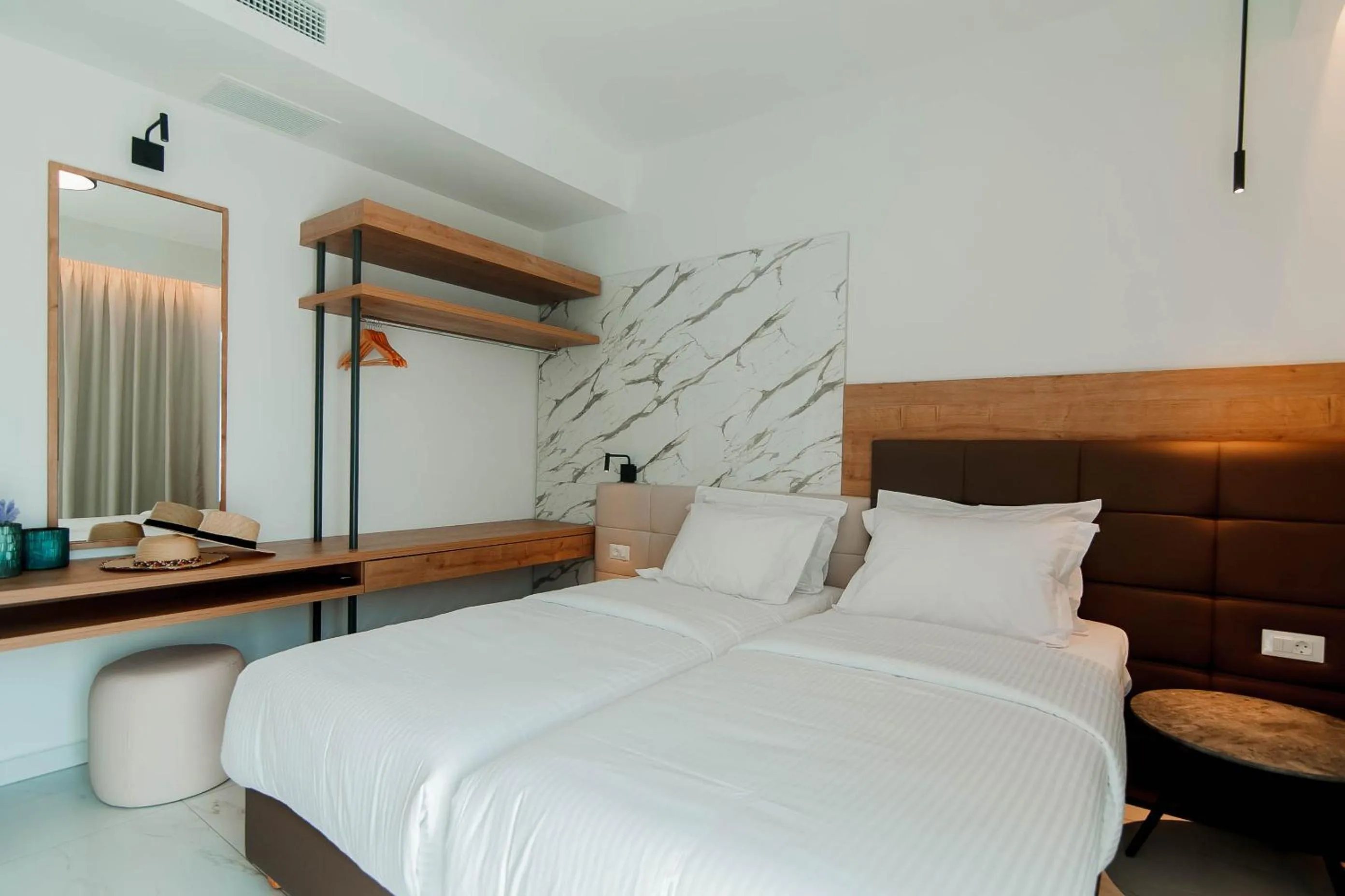 Bedroom, Bed in Elite Luxury Villas