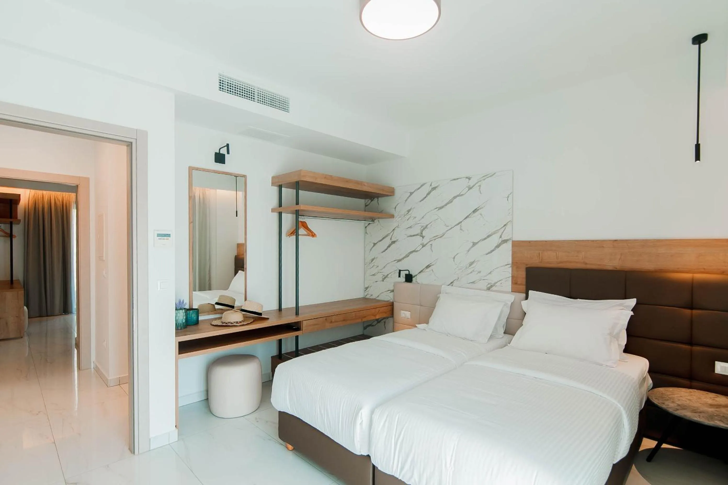 Bedroom, Bed in Elite Luxury Villas