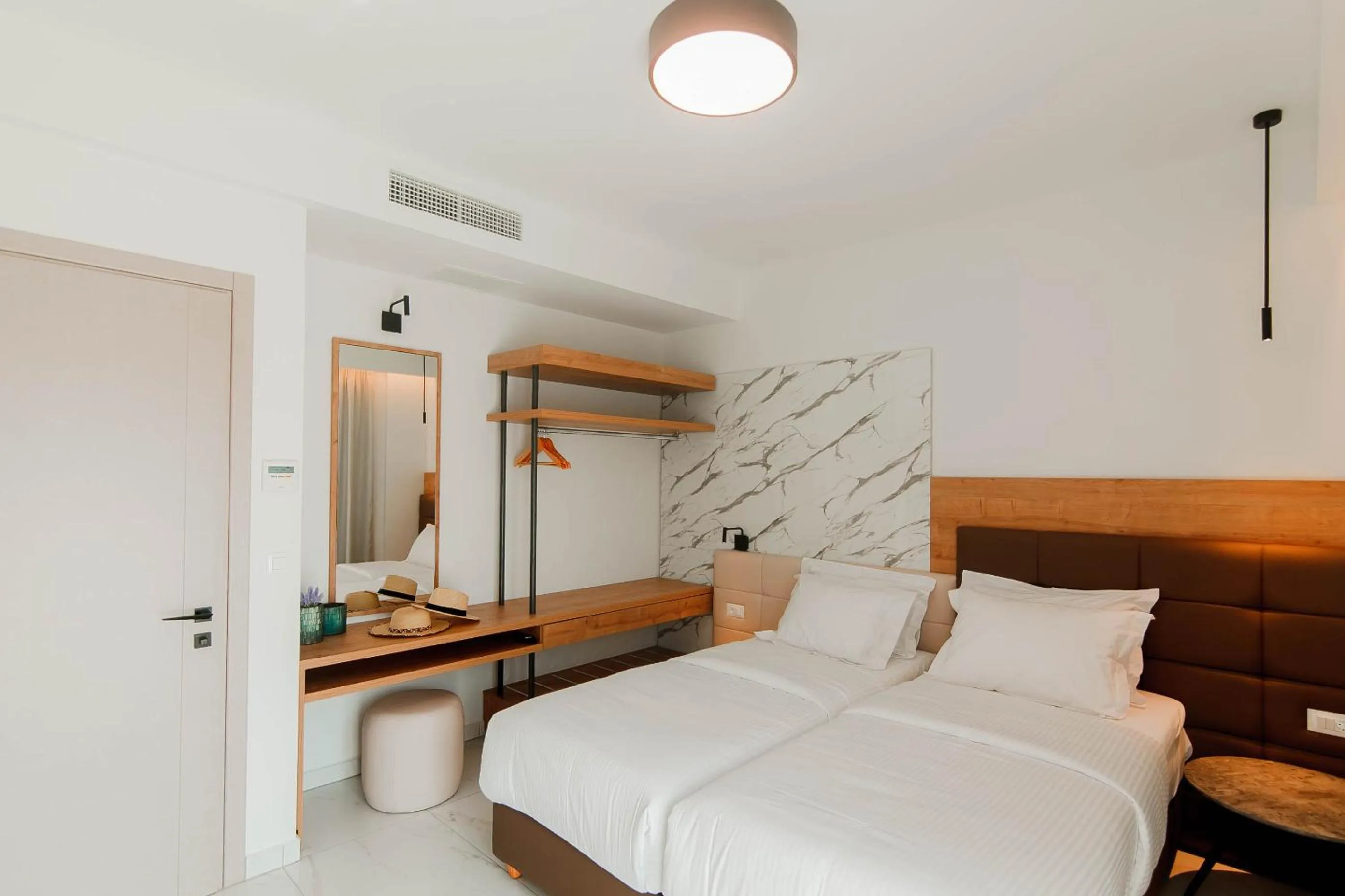 Bedroom, Bed in Elite Luxury Villas