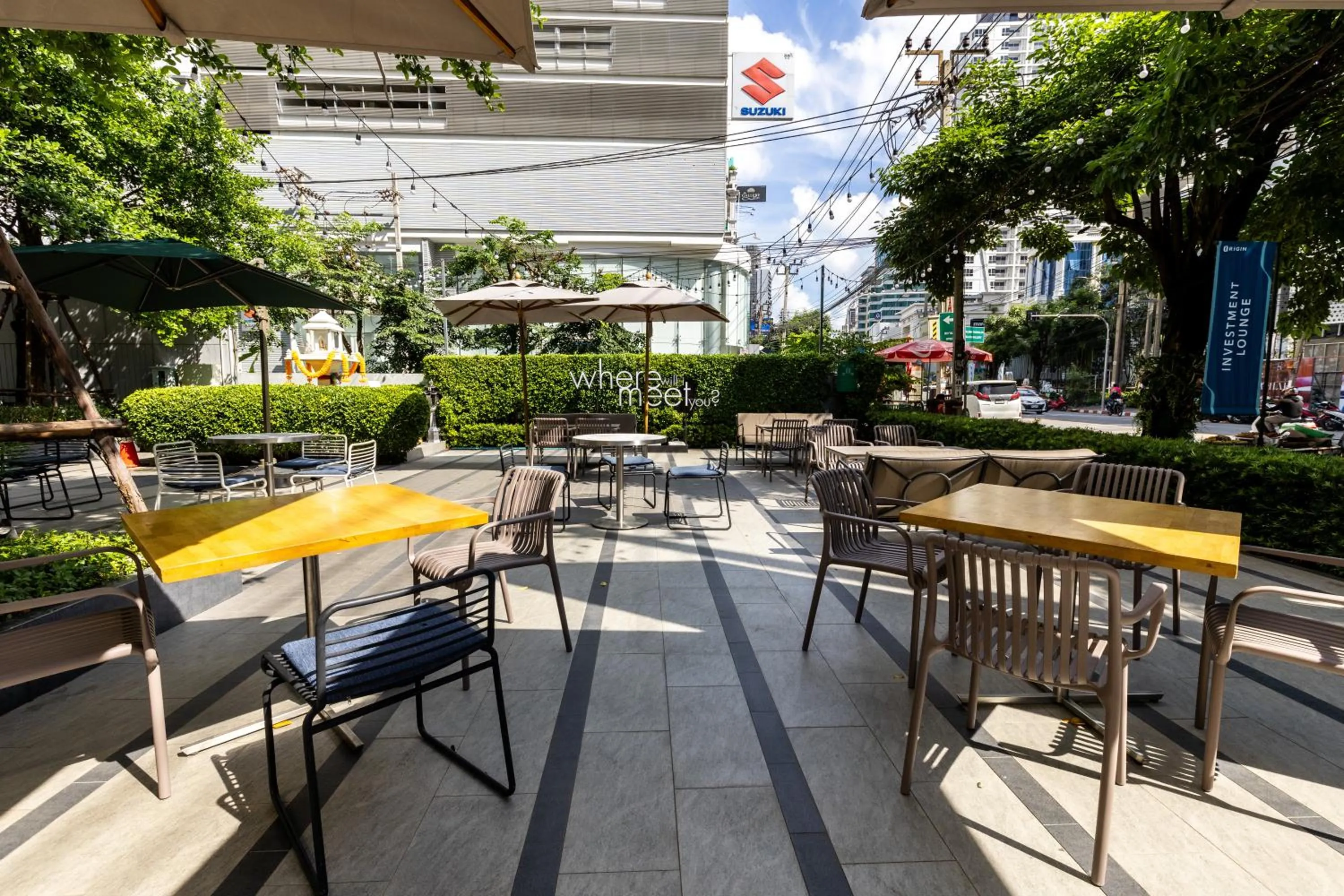 Restaurant/places to eat in Staybridge Suites Bangkok Thonglor by IHG