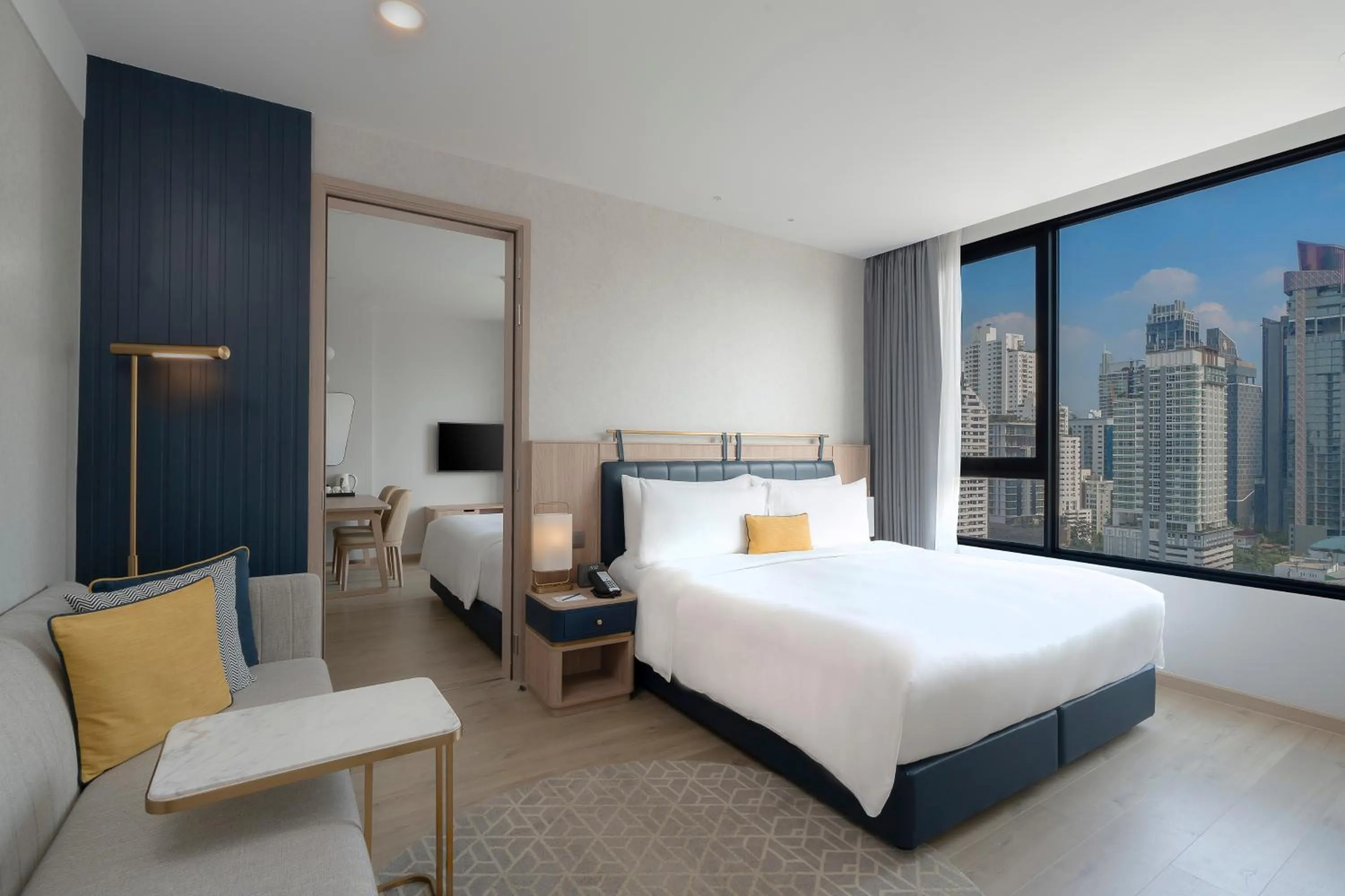 Bed in Staybridge Suites Bangkok Thonglor by IHG