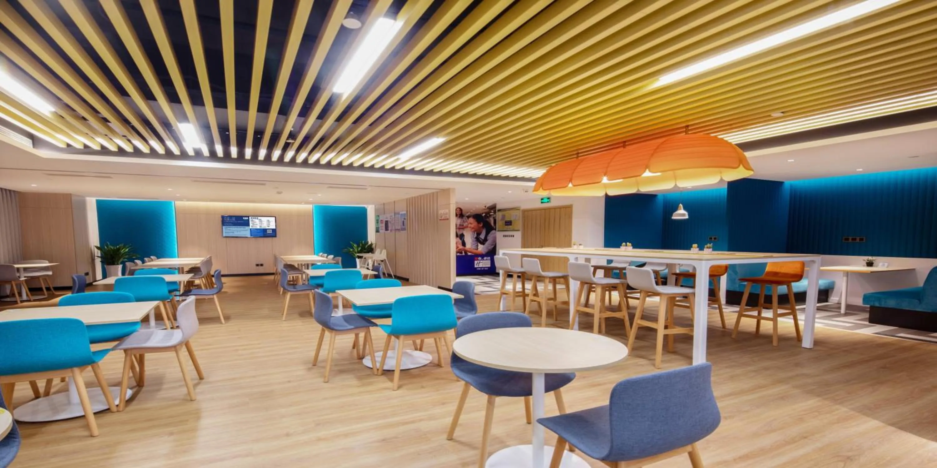 Breakfast in Holiday Inn Express Zhoushan Dinghai by IHG