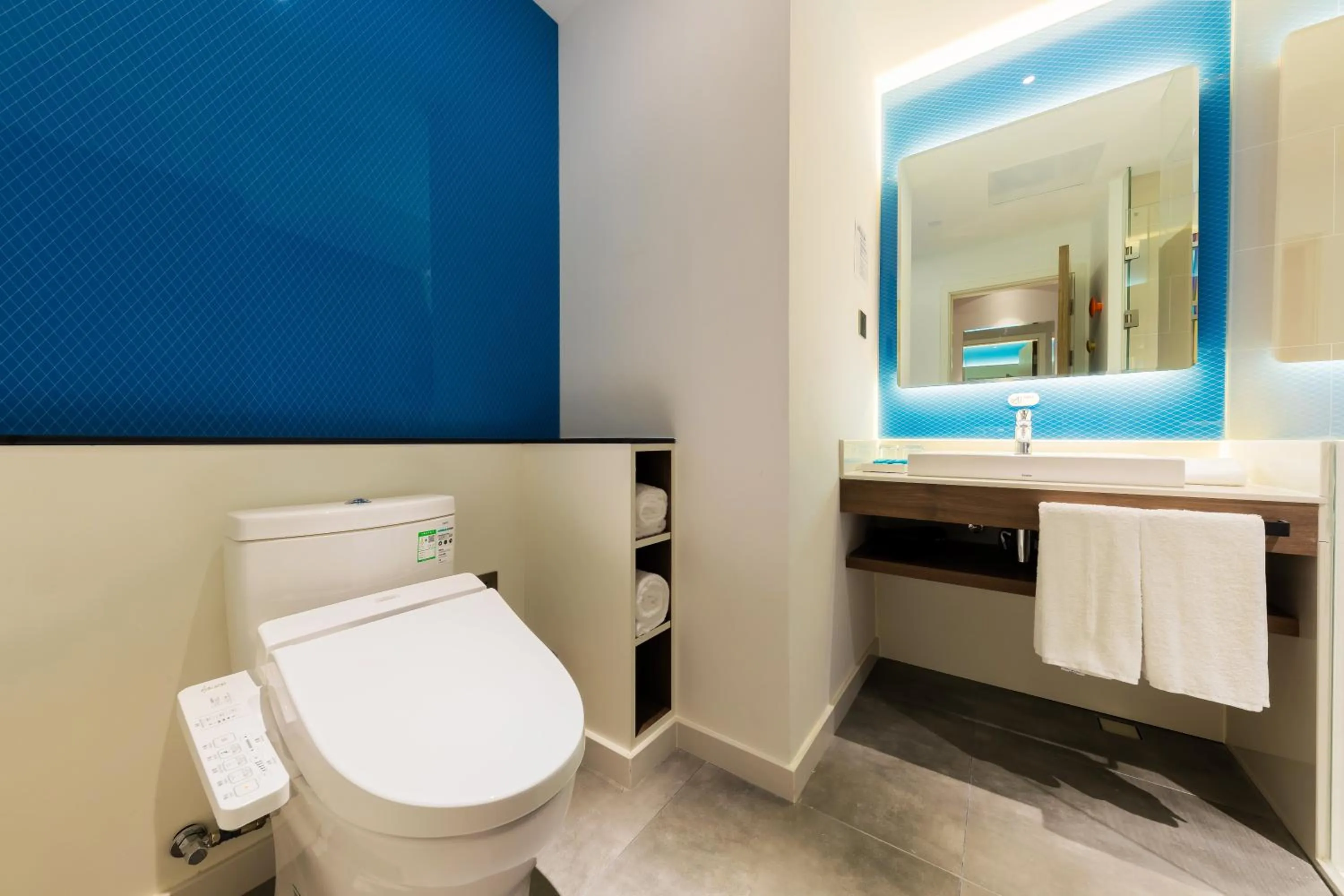 Photo of the whole room in Holiday Inn Express Yichang Riverside by IHG