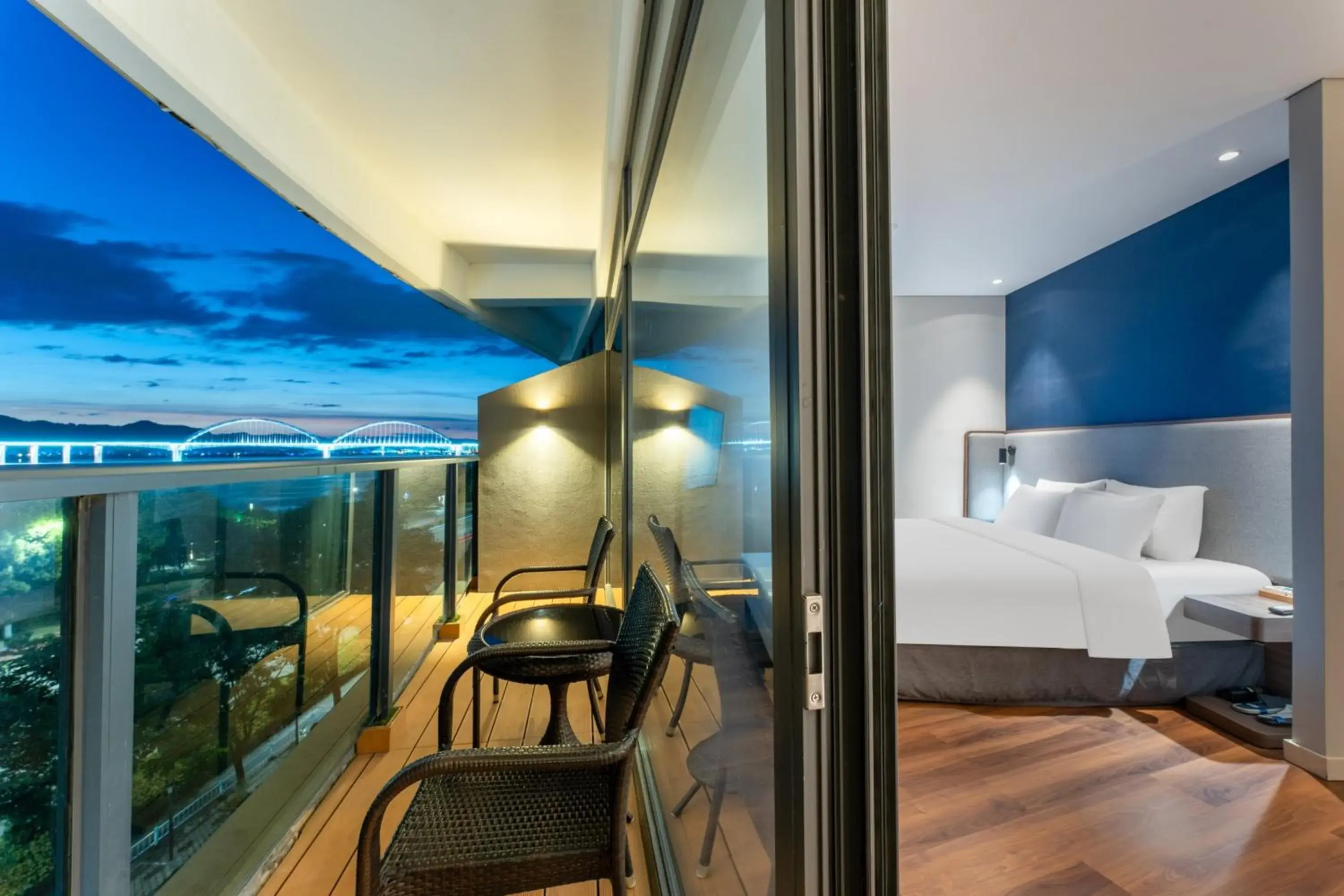 King Room - Non-Smoking in Holiday Inn Express Yichang Riverside by IHG King Room - Non-Smoking in Holiday Inn Express Yichang Riverside by IHG