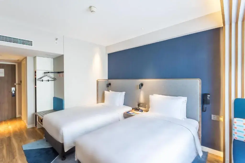 Standard Twin Room in Holiday Inn Express Xi'an Ancient Town West by IHG Standard Twin Room in Holiday Inn Express Xi'an Ancient Town West by IHG