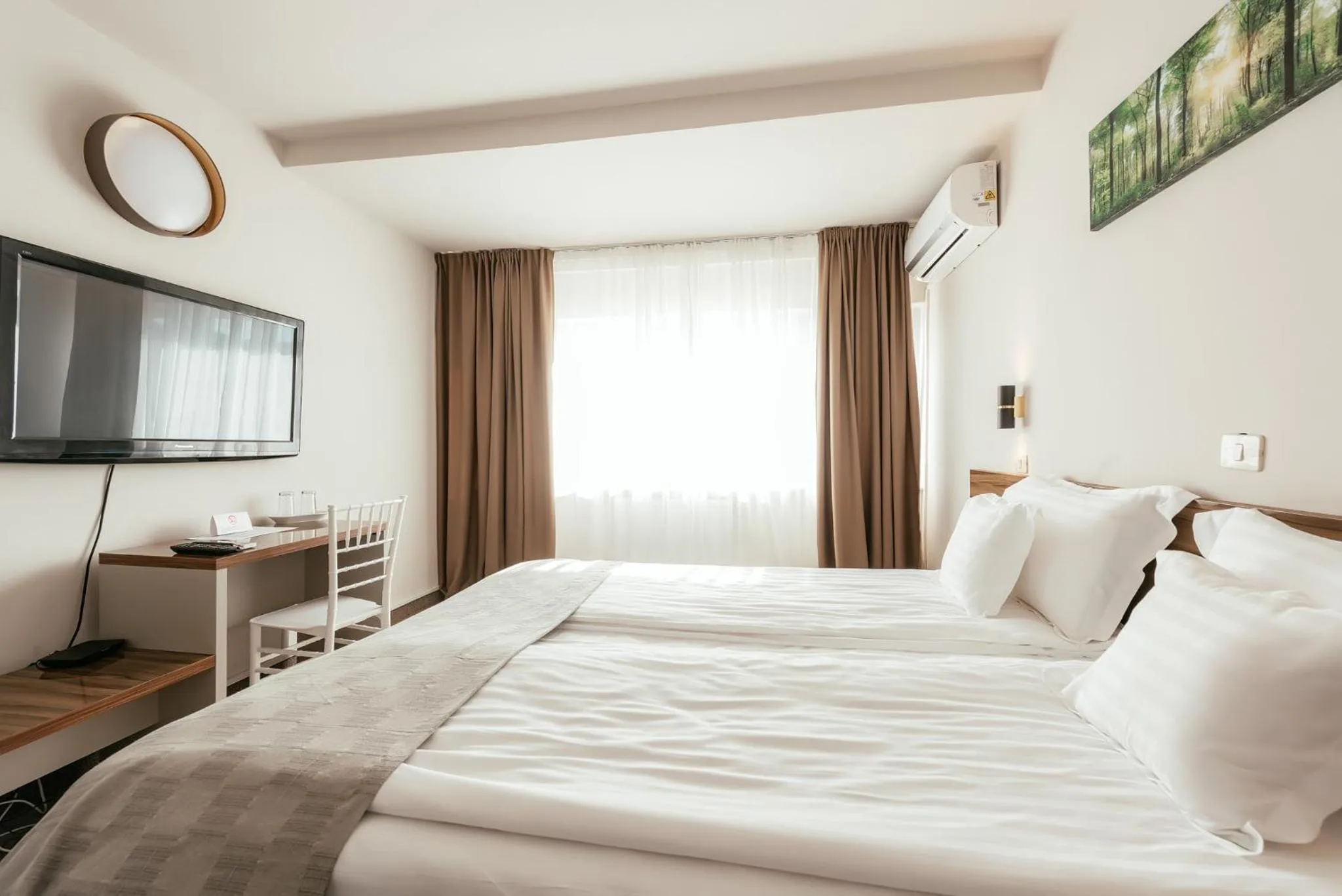 Bed in Riviera by Queens Hotel and Resort