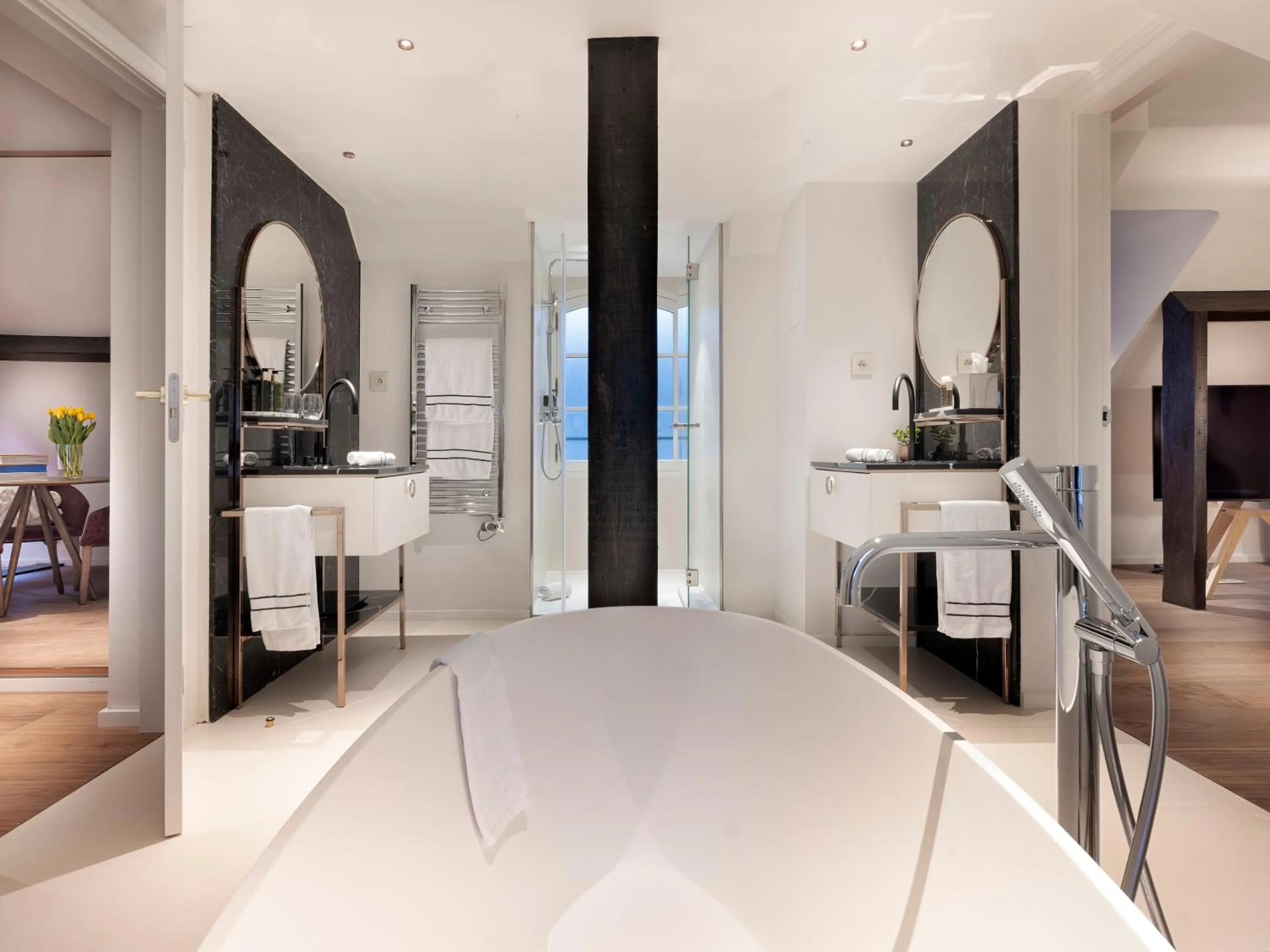 Bathroom, Bed in Maison Colbert Member of Meliá Collection Notre-Dame