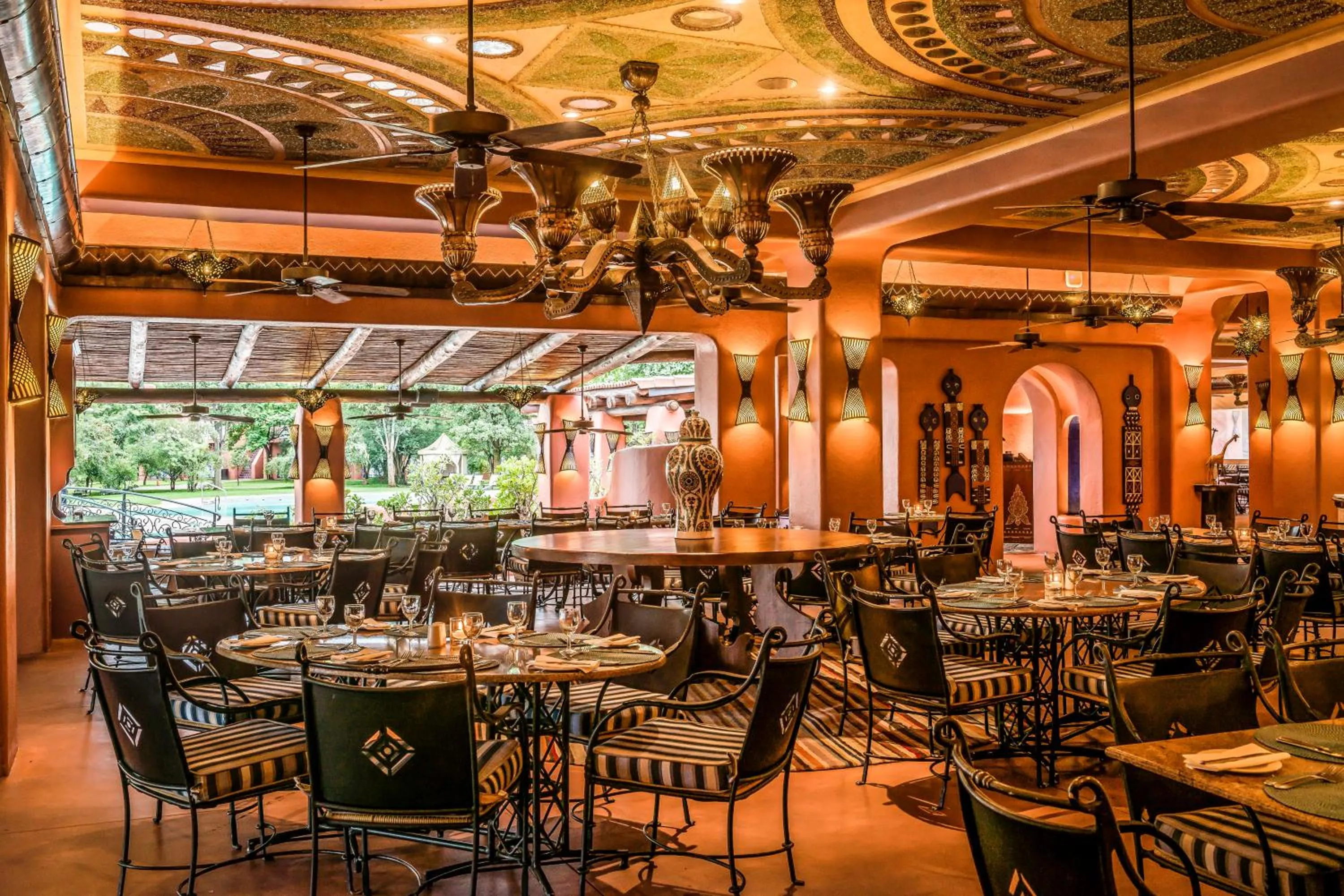 Restaurant/places to eat in Avani Victoria Falls Resort