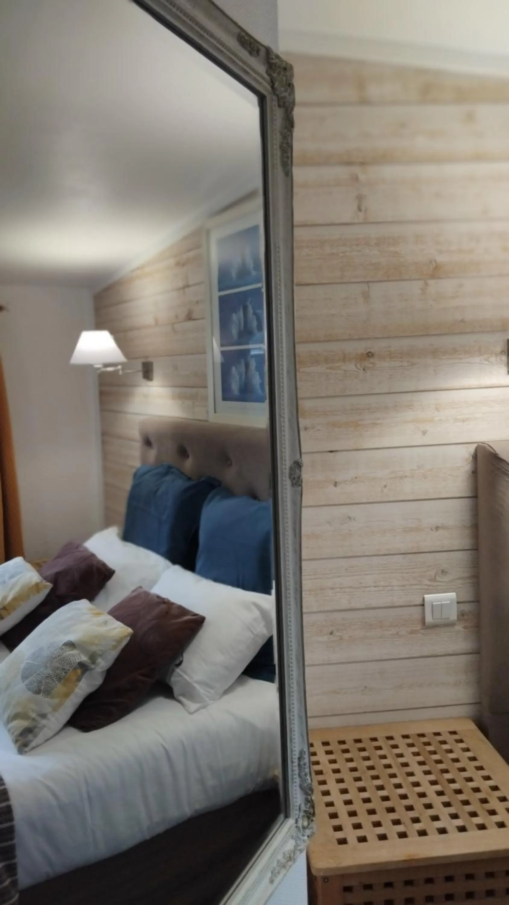 Bedroom, Bed in Logis HOTEL RESTAURANT La Régence