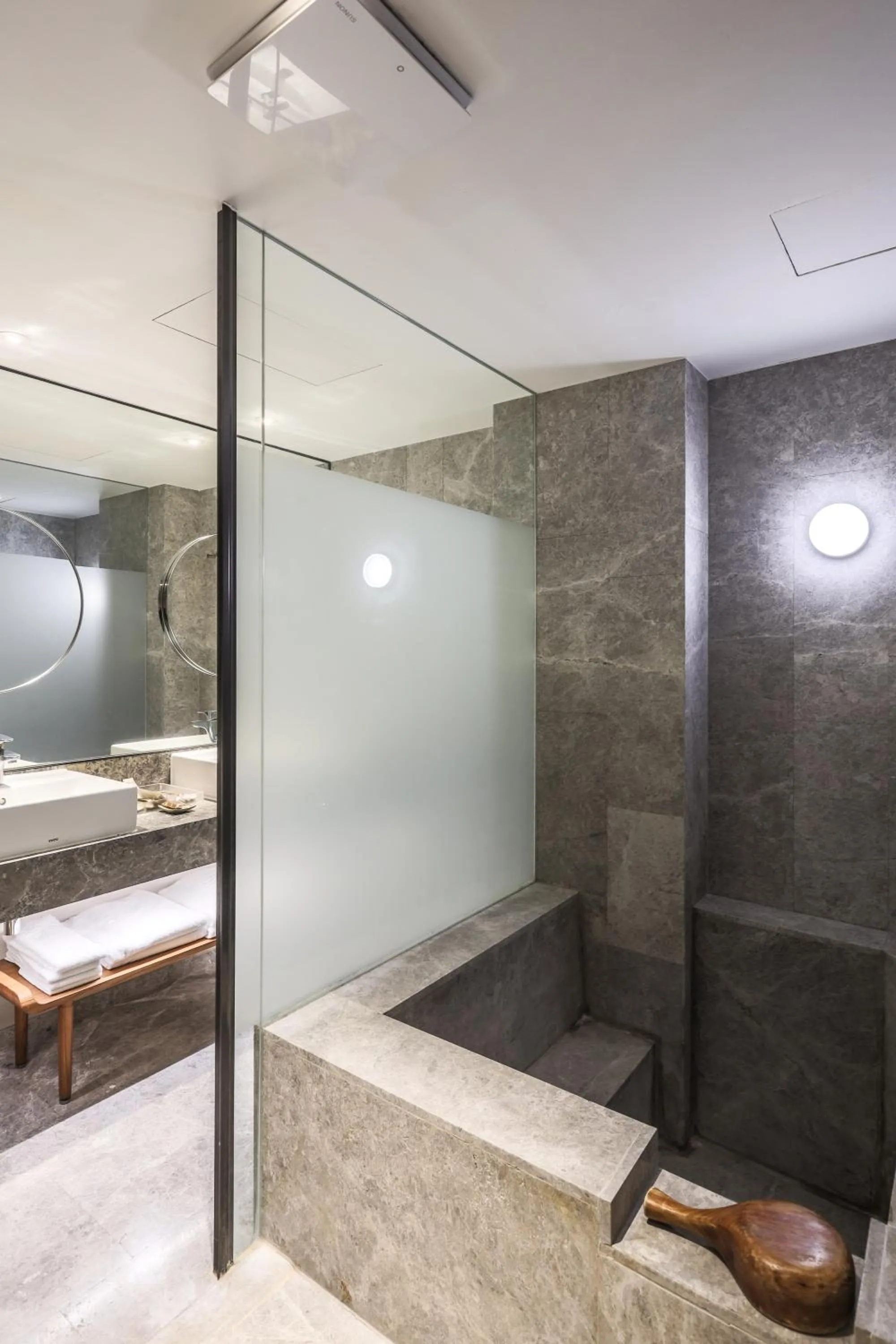 Bathroom in Hotel Royal Chihpin