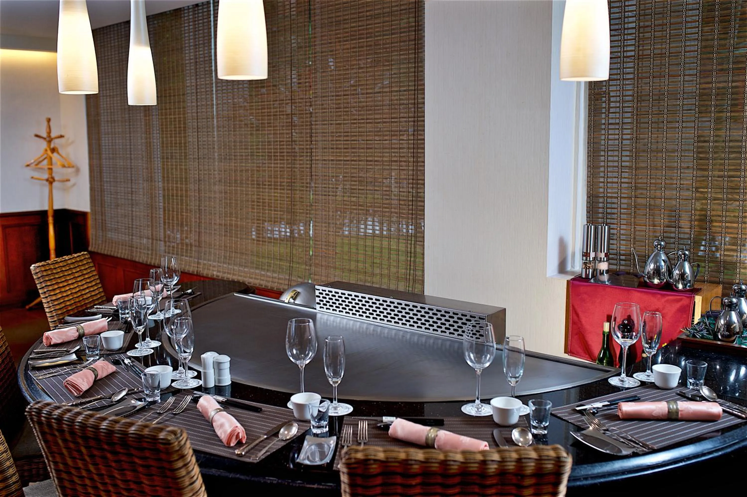 Restaurant/places to eat in Hotel Royal Chihpin