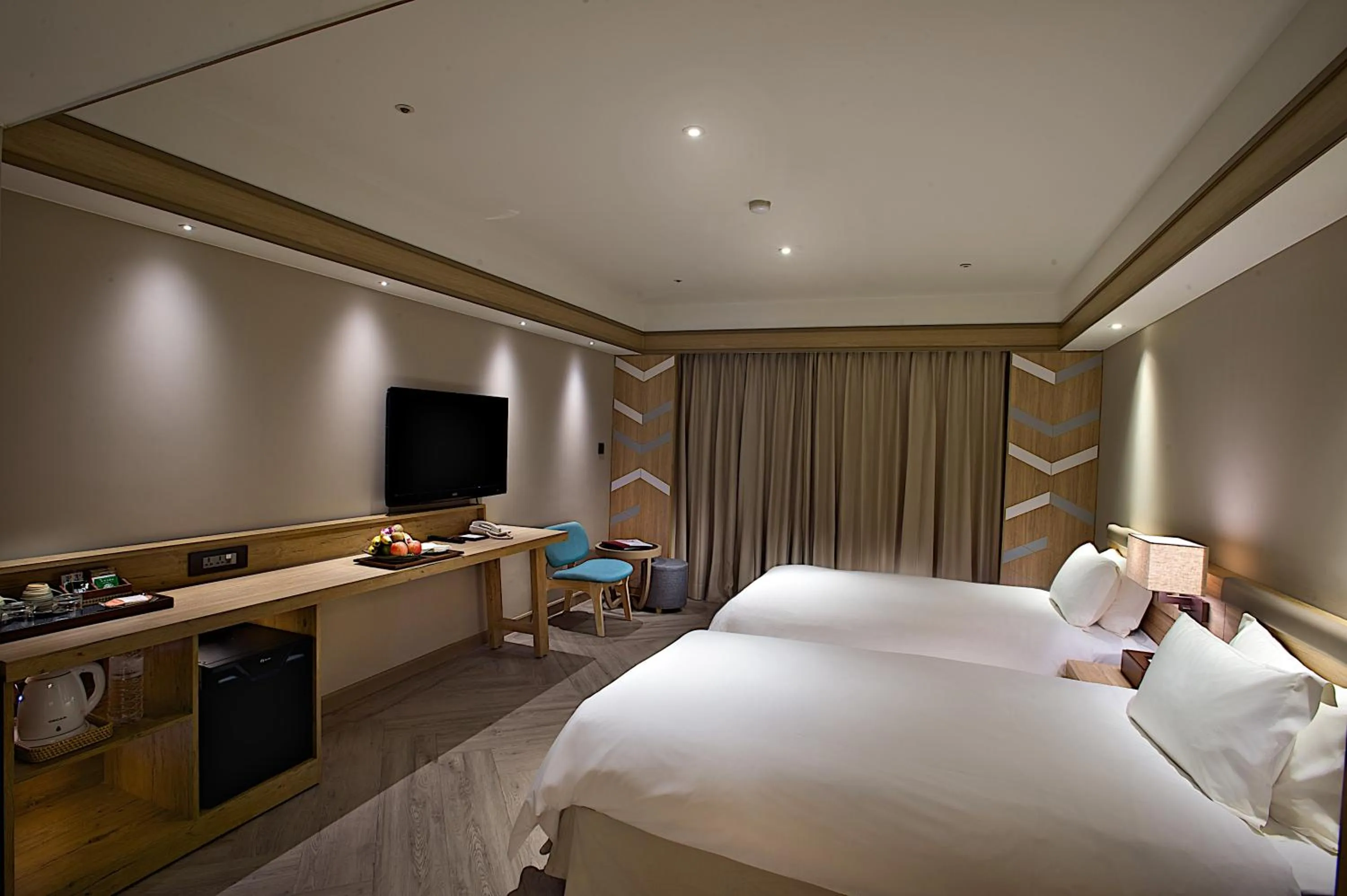 Photo of the whole room, Bed in Hotel Royal Chihpin