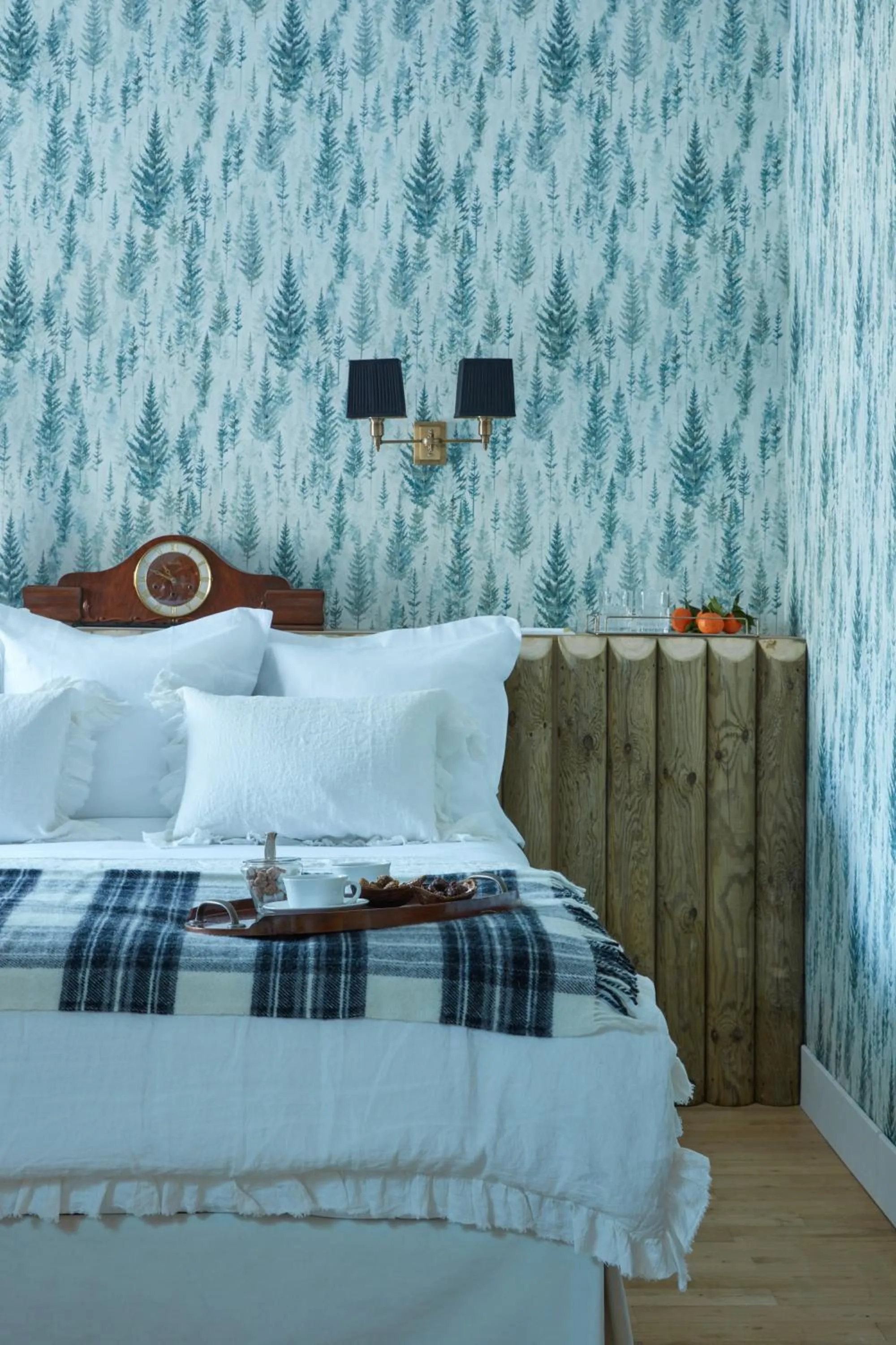 Bedroom, Bed in Grand Hotel Soleil d'Or